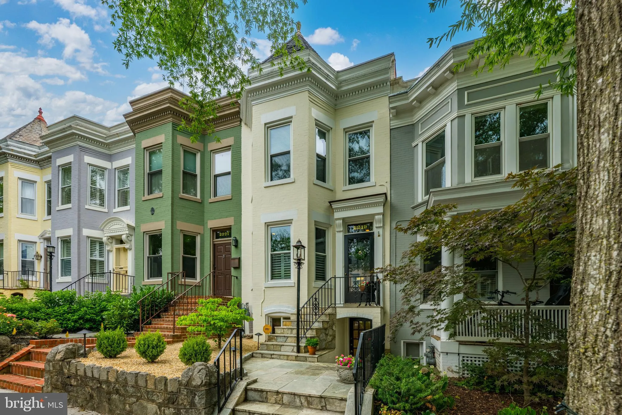 2219 HALL PLACE, Washington, DC 20007