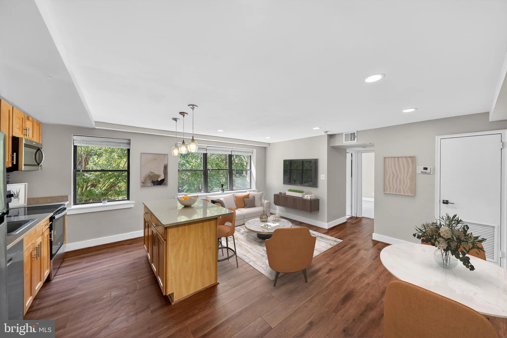 212 OAKWOOD STREET, Washington, DC 20032