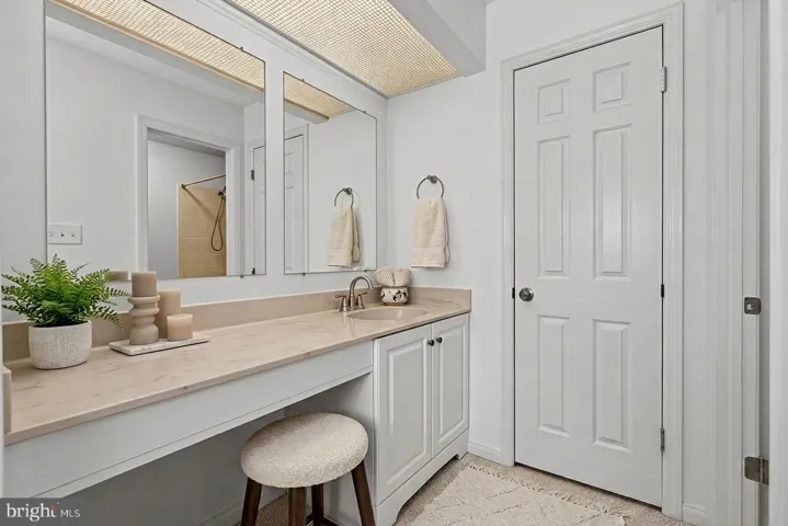 4505 Sahalee Court, Alexandria, VA 22312
