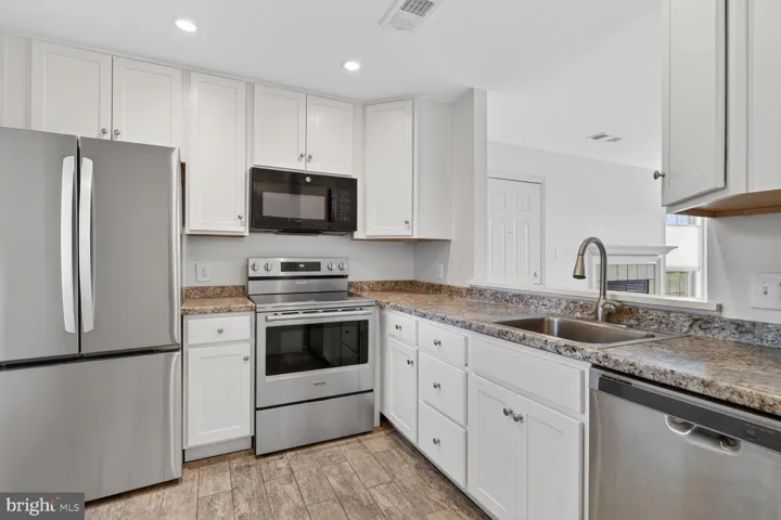 4505 Sahalee Court, Alexandria, VA 22312