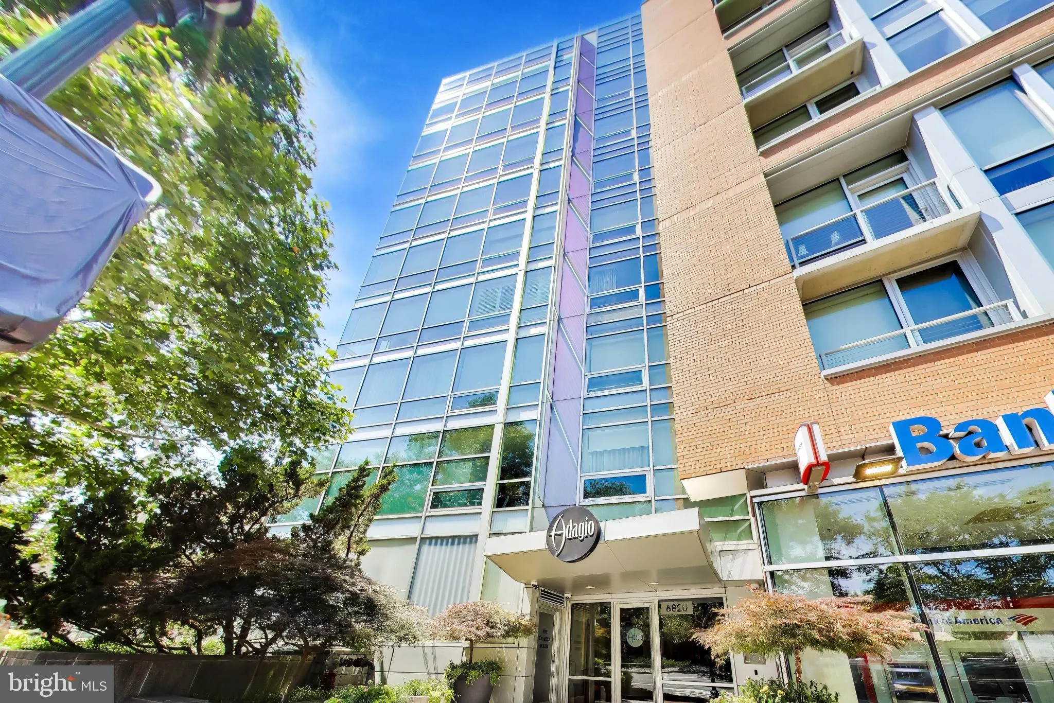 6820 WISCONSIN AVENUE, Bethesda, MD 20815