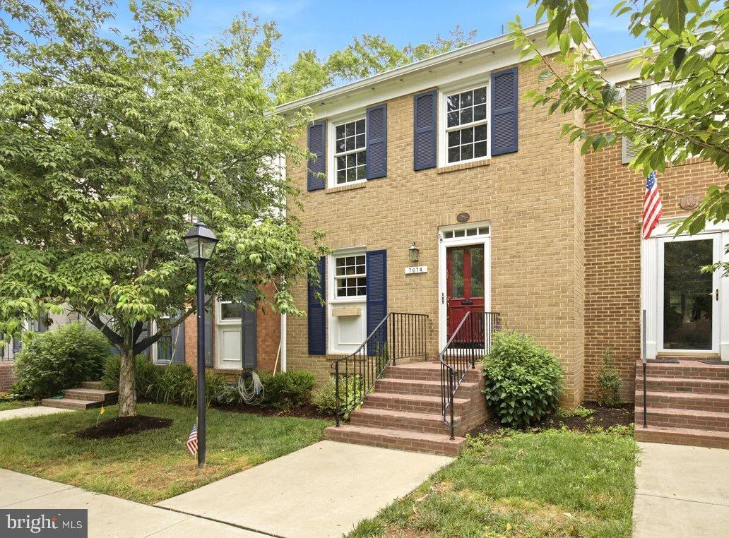 7674 TIVERTON DRIVE, Springfield, VA 22152
