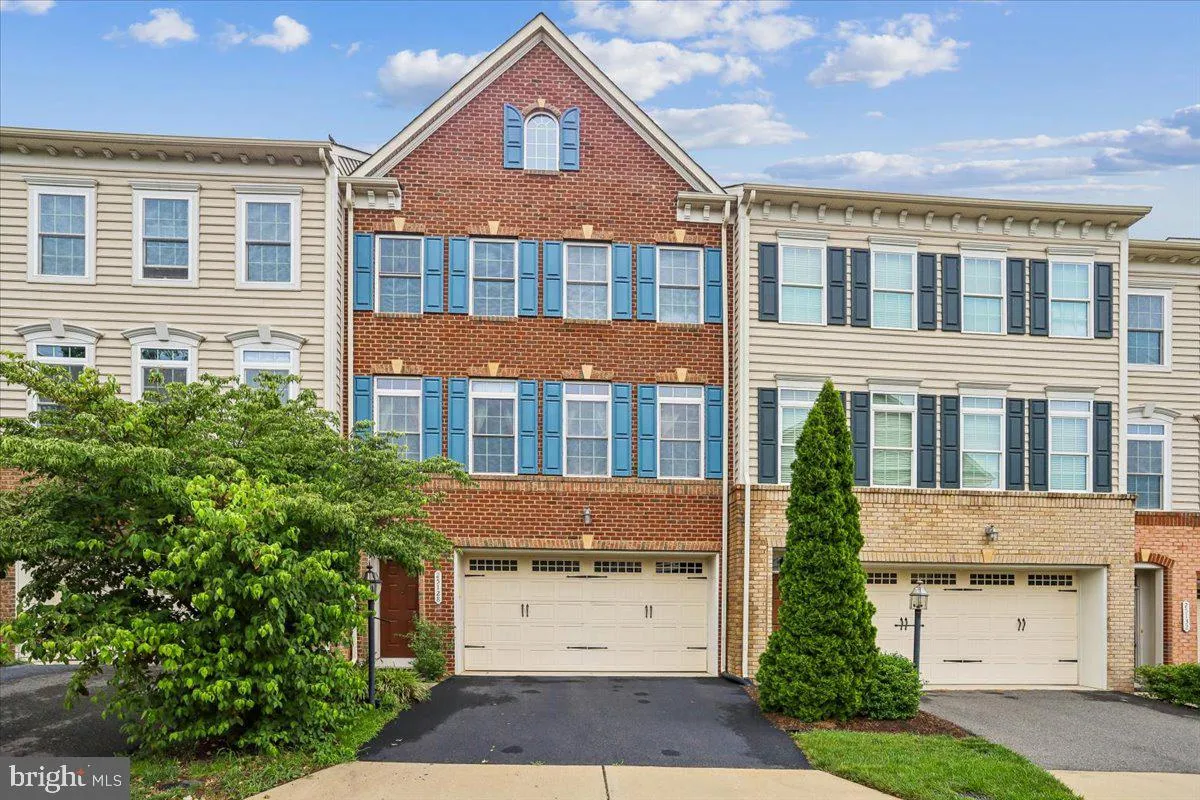 25128 DEERHURST TERRACE, Chantilly, VA 20152