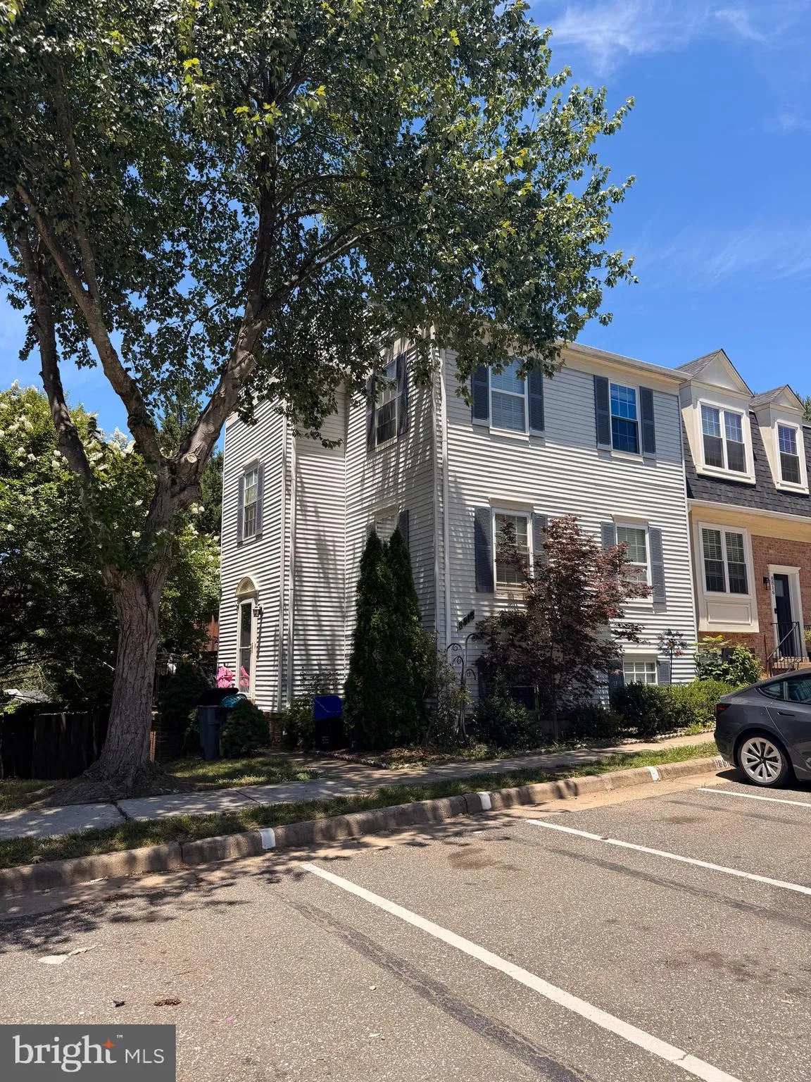 8818 RIDGE HOLLOW COURT, Springfield, VA 22152