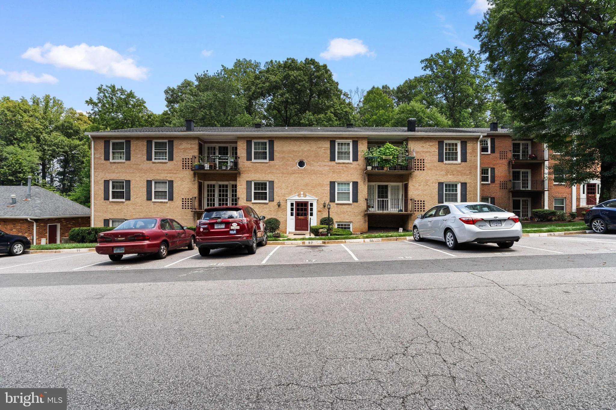 3901 LYNDHURST DRIVE, Fairfax, VA 22031