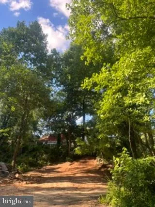 7800 SHORE ROAD, Pasadena, MD 21122