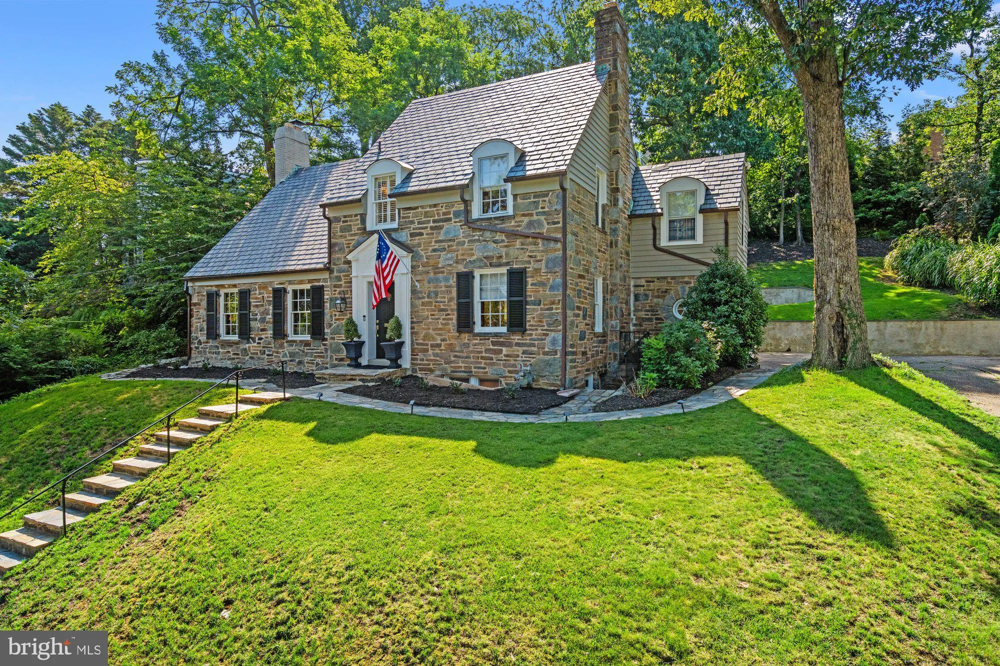6029 GROVE DRIVE, Alexandria, VA 22307