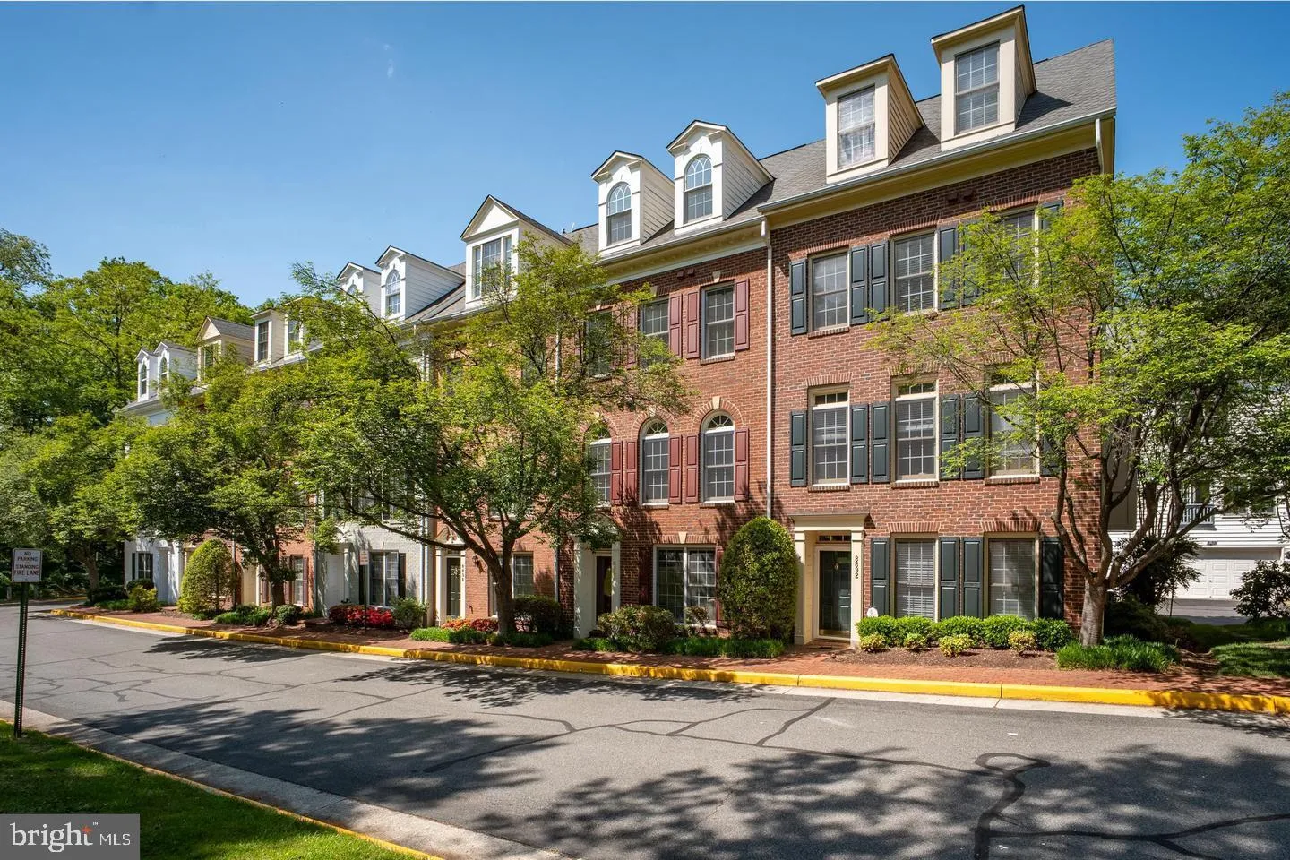 8894 ASHGROVE HOUSE LANE, Vienna, VA 22182