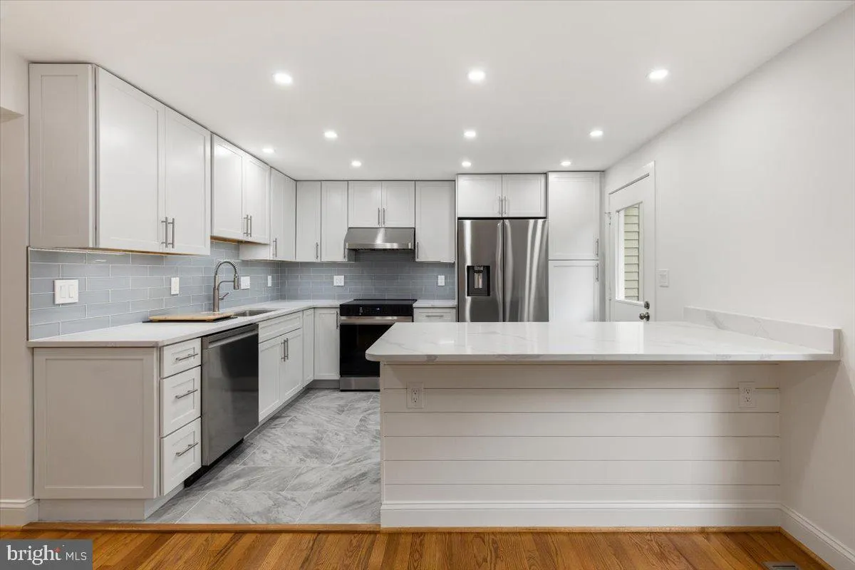 285 GUNDRY DRIVE, Falls Church, VA 22046
