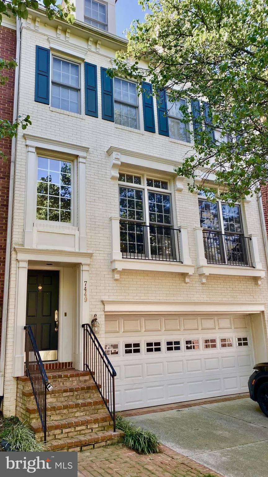 7449 CARRIAGE HILLS DRIVE, Mclean, VA 22102