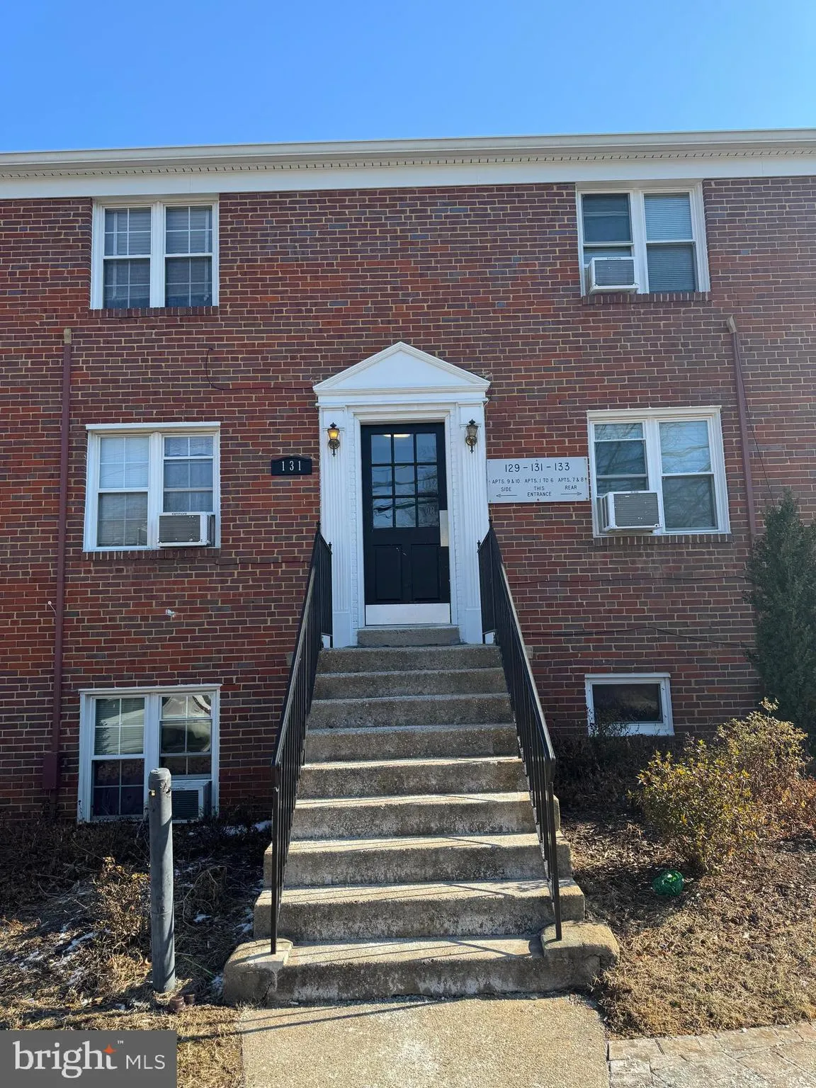 131 COURTHOUSE ROAD, Arlington, VA 22204