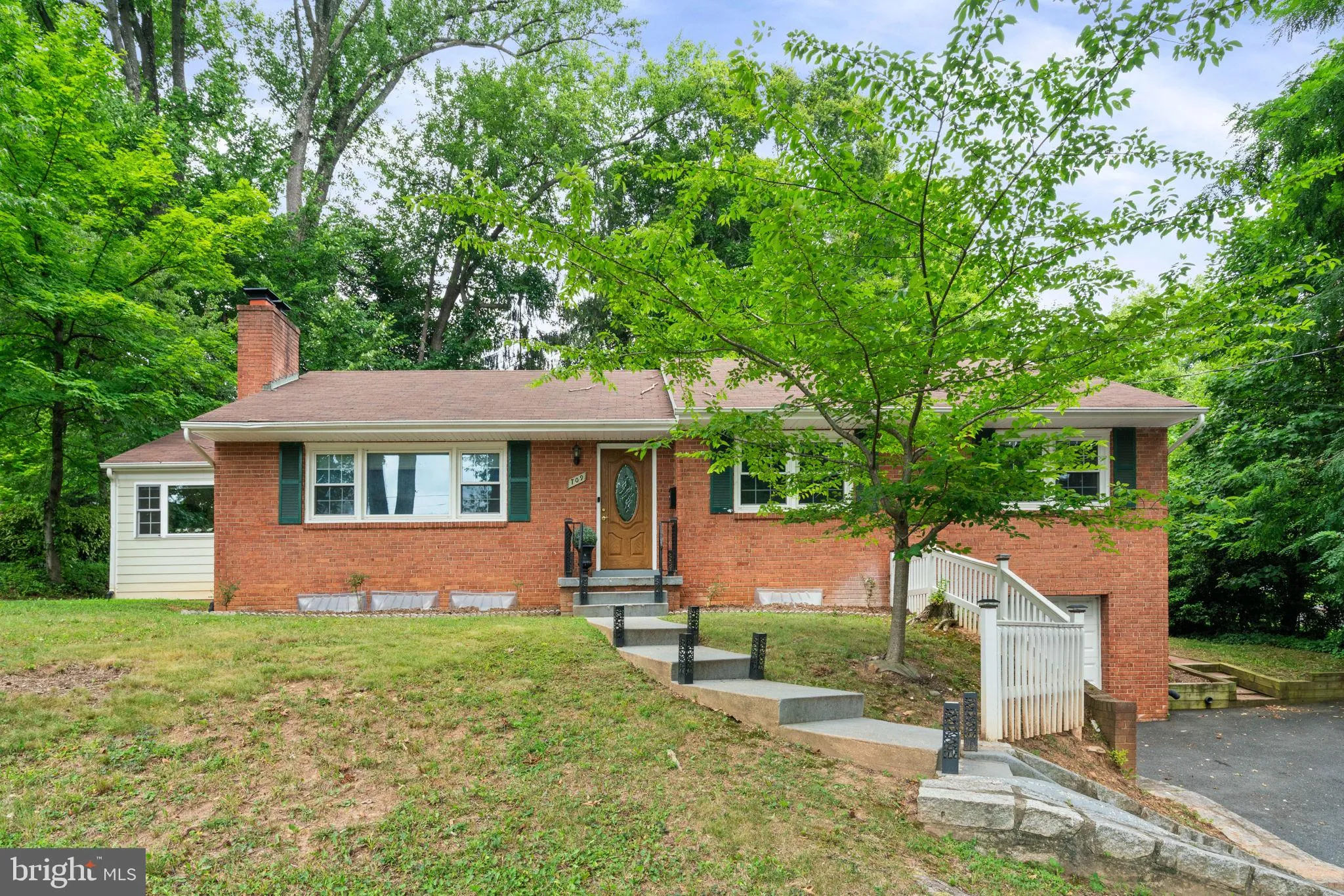 709 BROAD STREET, Falls Church, VA 22046