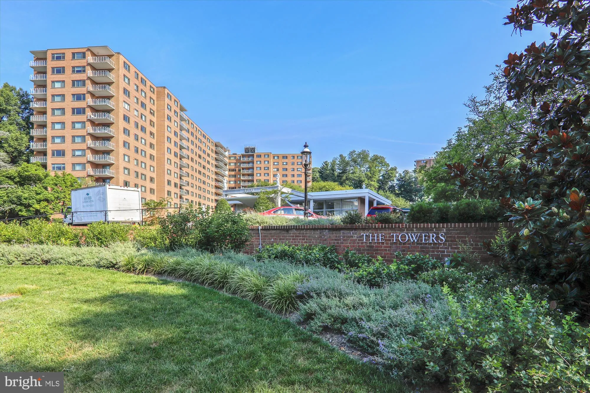 4201 CATHEDRAL AVENUE, Washington, DC 20016