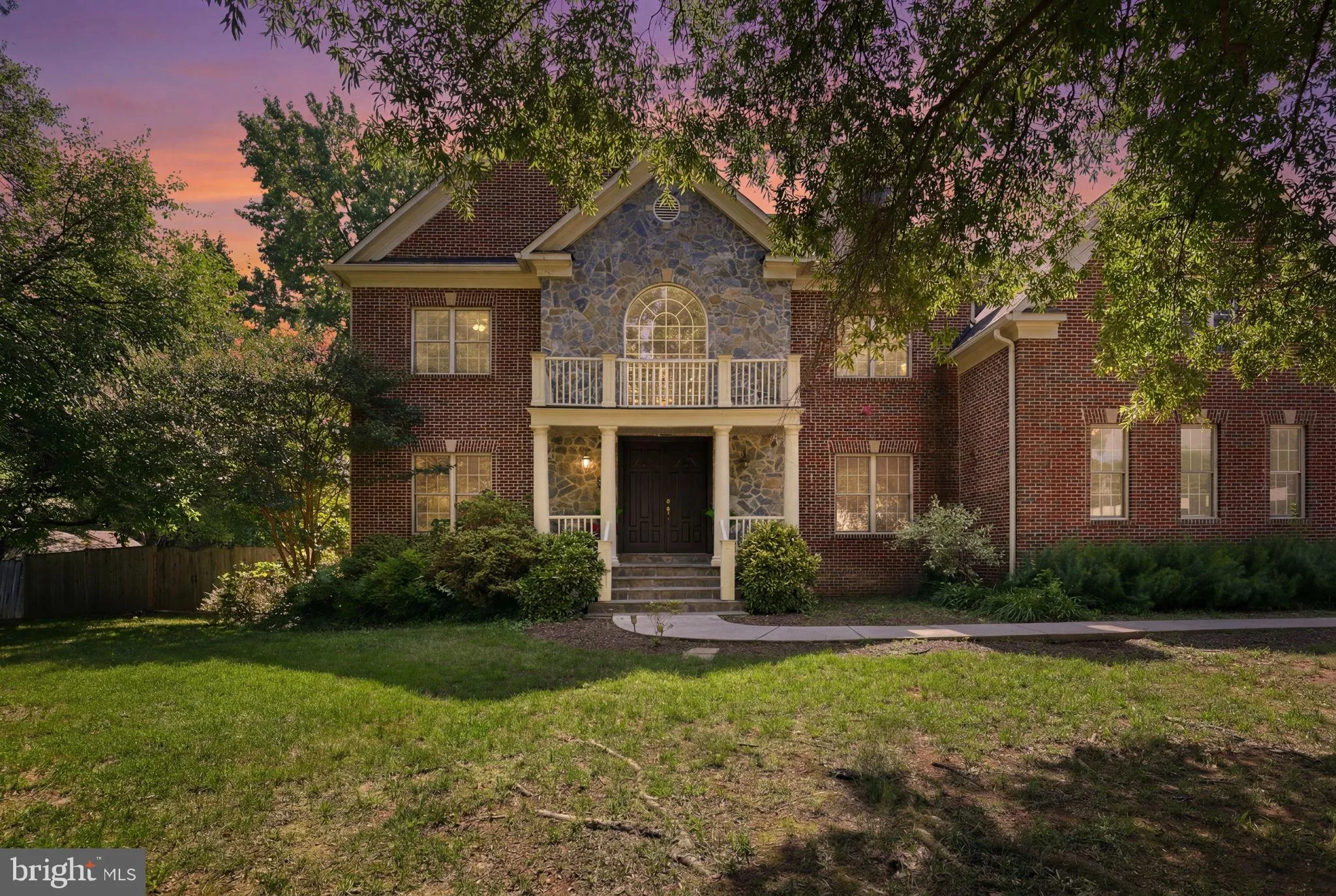 8813 OAK LEAF DRIVE, Alexandria, VA 22309