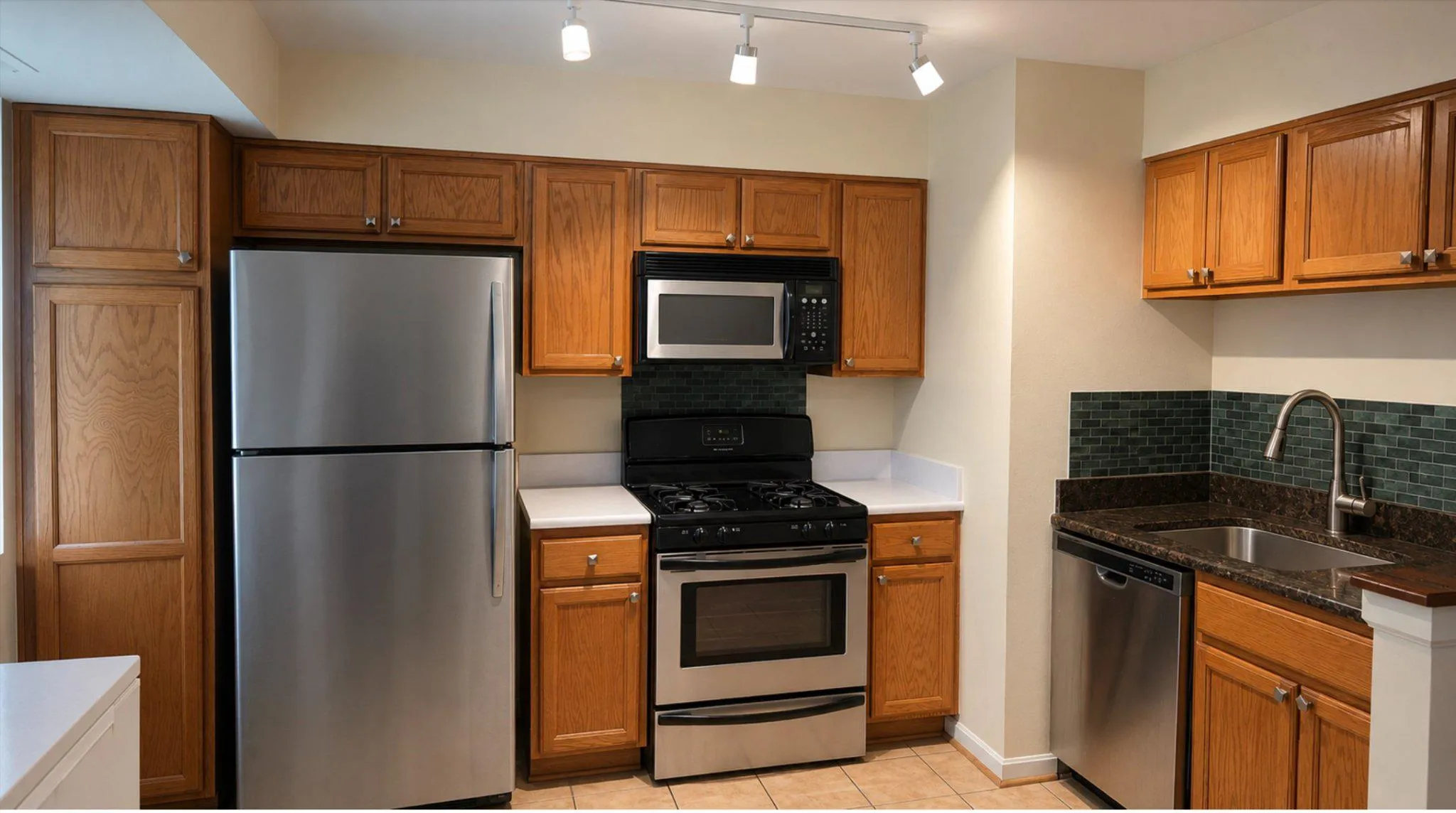 4124 AMES STREET, Washington, DC 20019