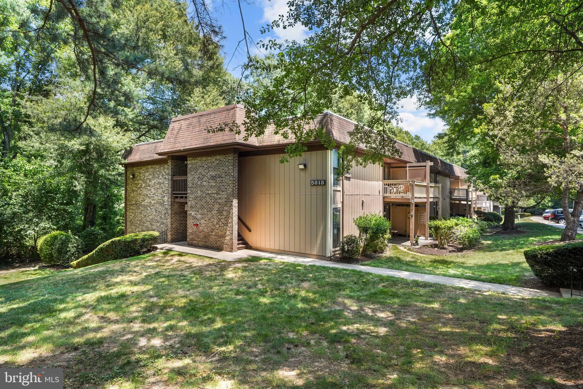 5818 ROYAL RIDGE DRIVE, Springfield, VA 22152