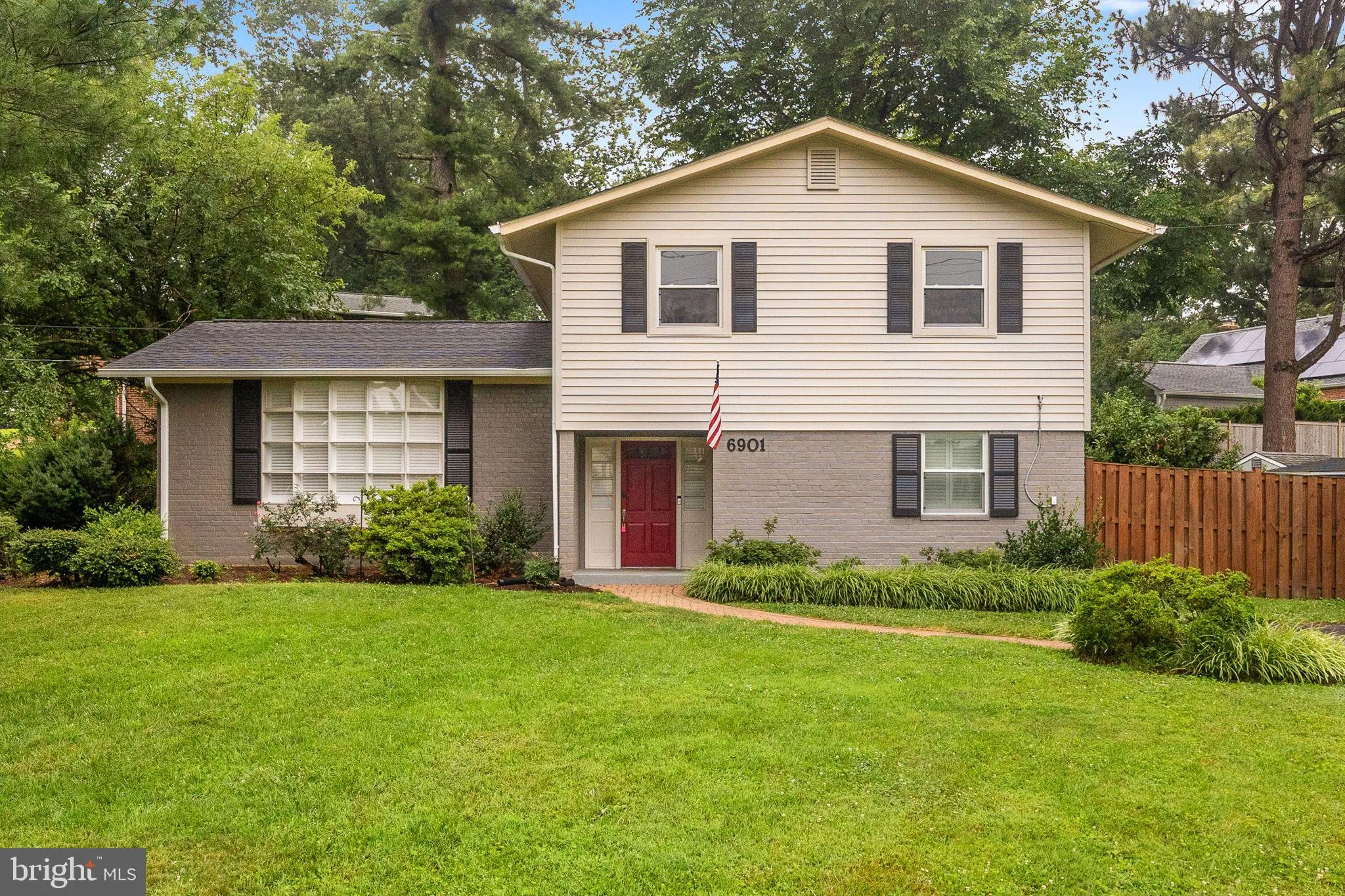 6901 MURRAY LANE, Annandale, VA 22003