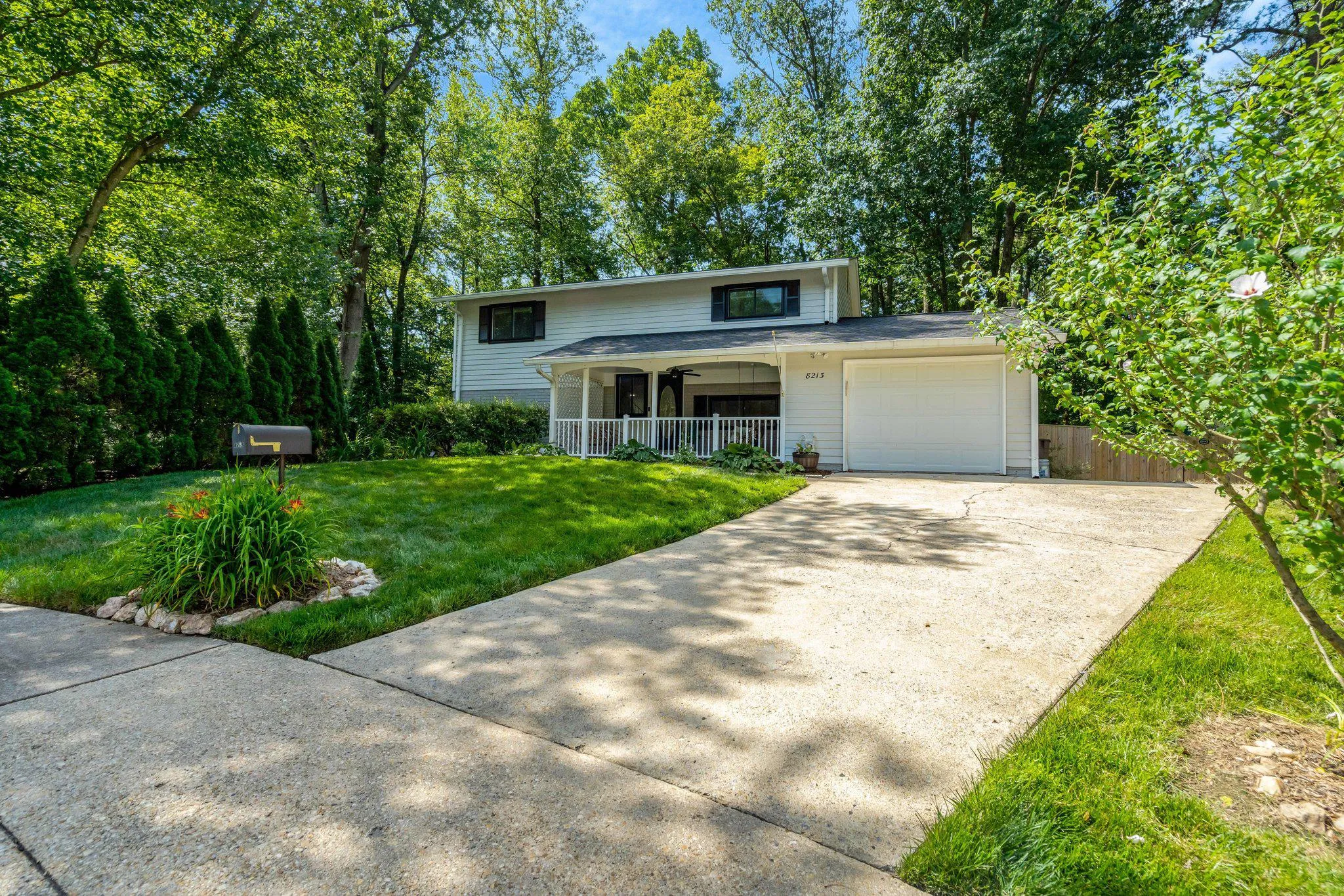 8213 SPRINGFIELD VILLAGE DRIVE, Springfield, VA 22152