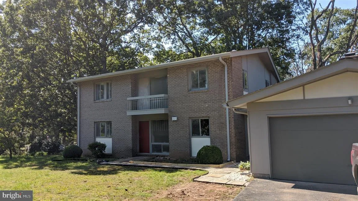 8804 MANSION FARM PLACE, Alexandria, VA 22309