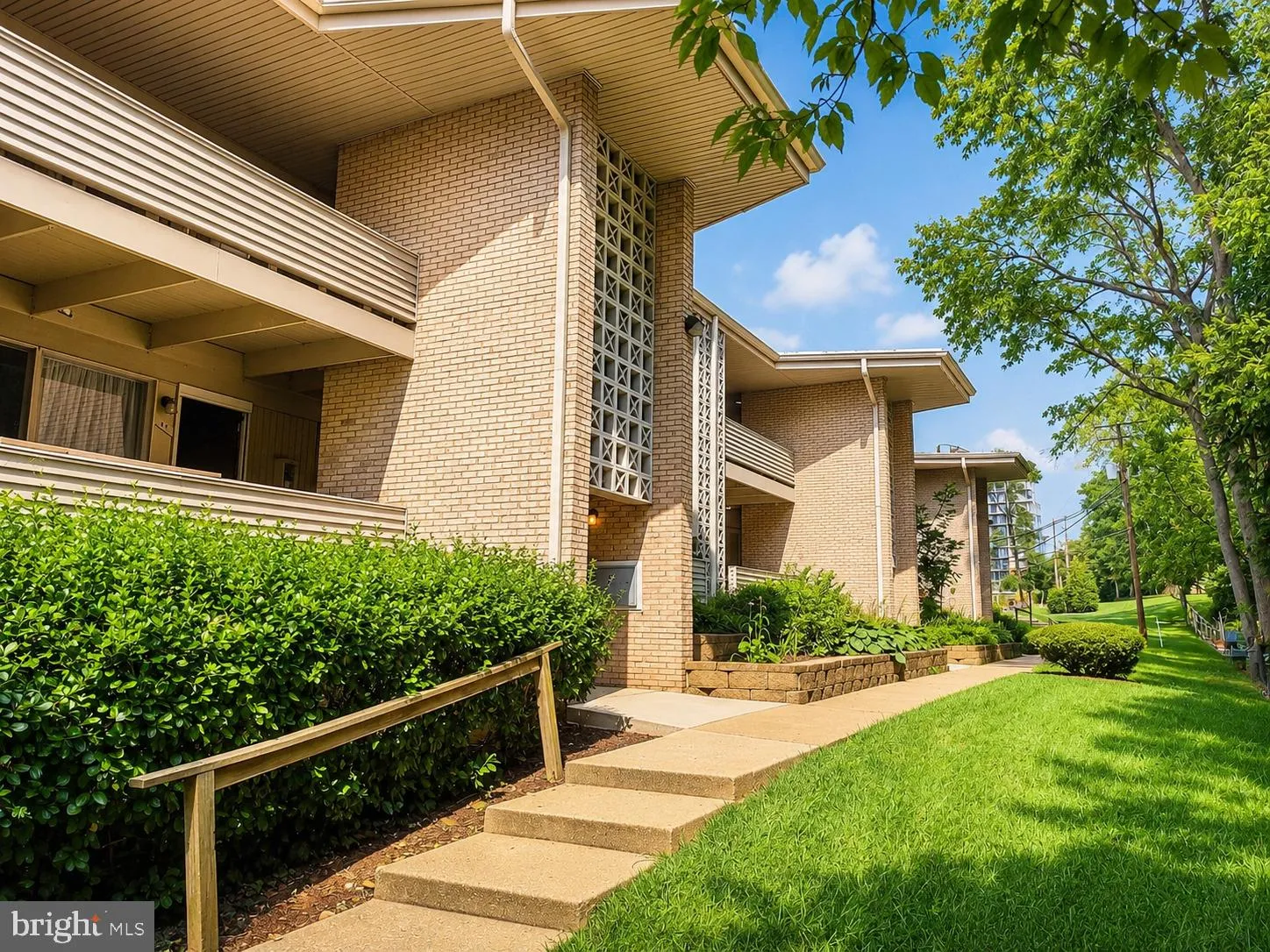 142 BIRCH STREET, Falls Church, VA 22046