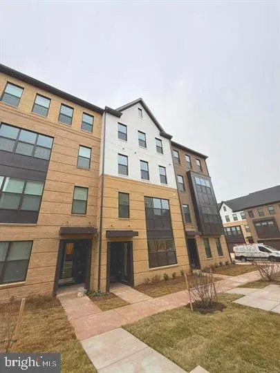 5024 LONGMIRE WAY, Chantilly, VA 20151