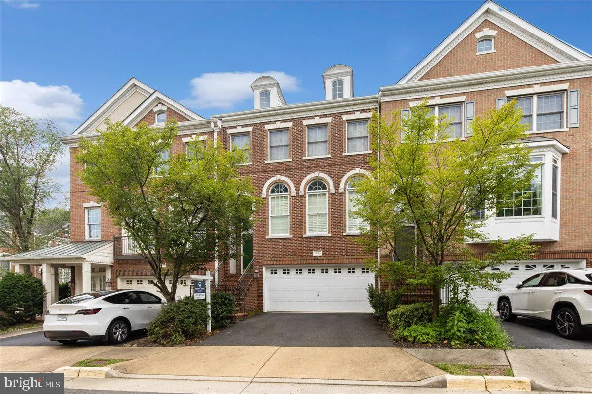 10363 GERSHWIN COURT, Oakton, VA 22124