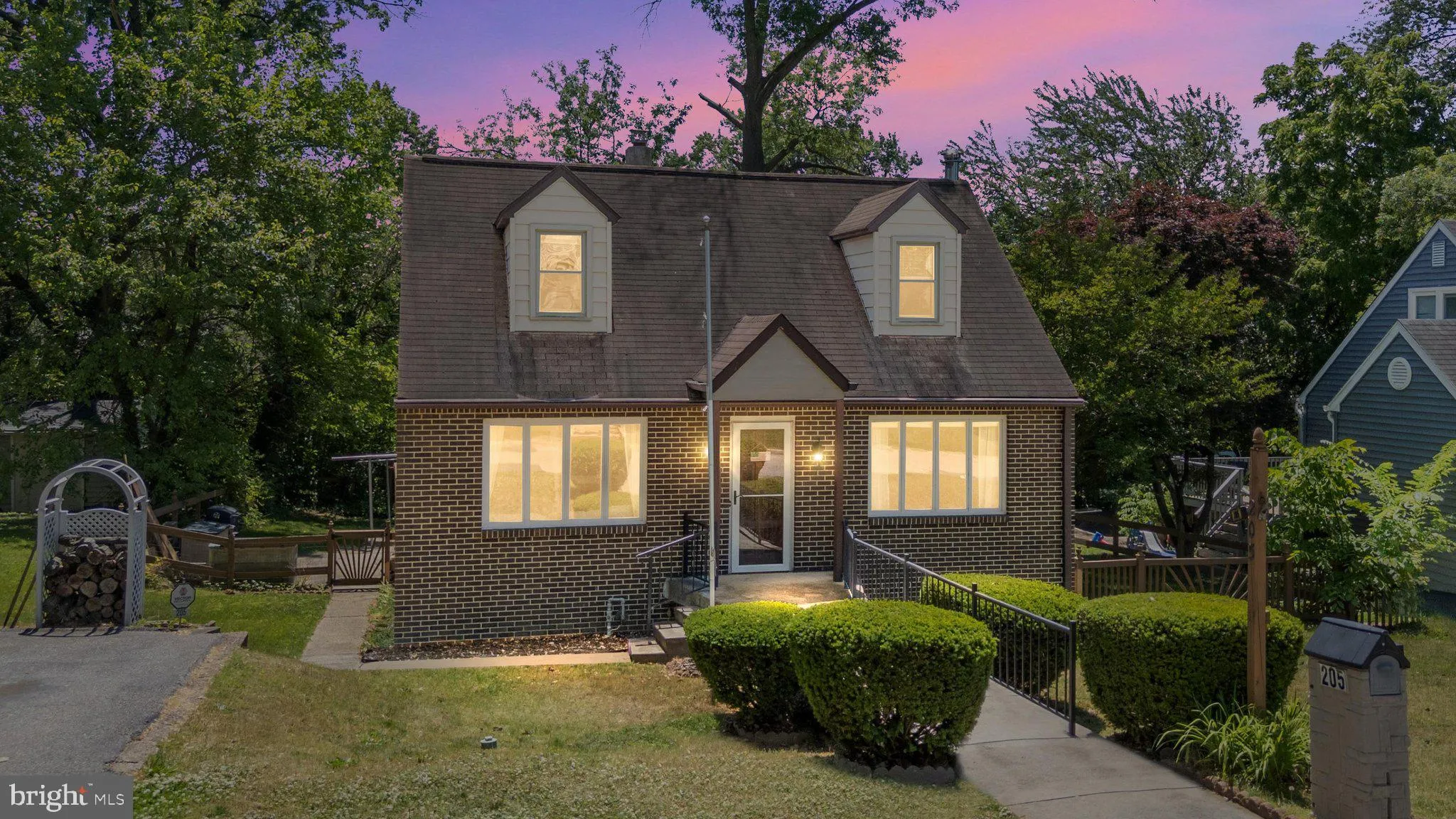 205 7TH AVENUE, Baltimore, MD 21225