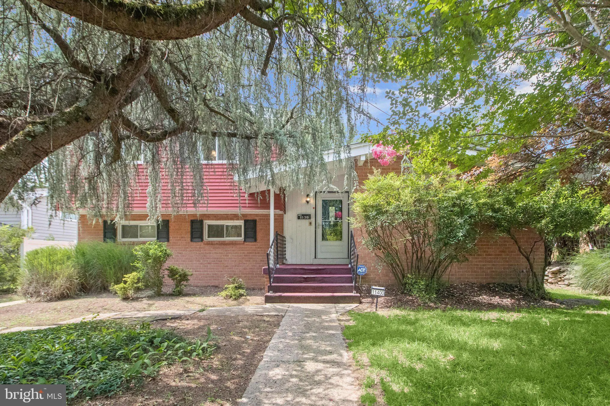 11400 CLOVERHILL DRIVE, Silver Spring, MD 20902