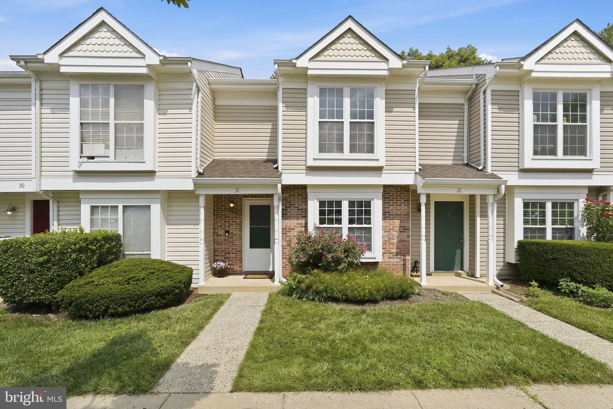 31 ESSEX SQUARE, Sterling, VA 20164