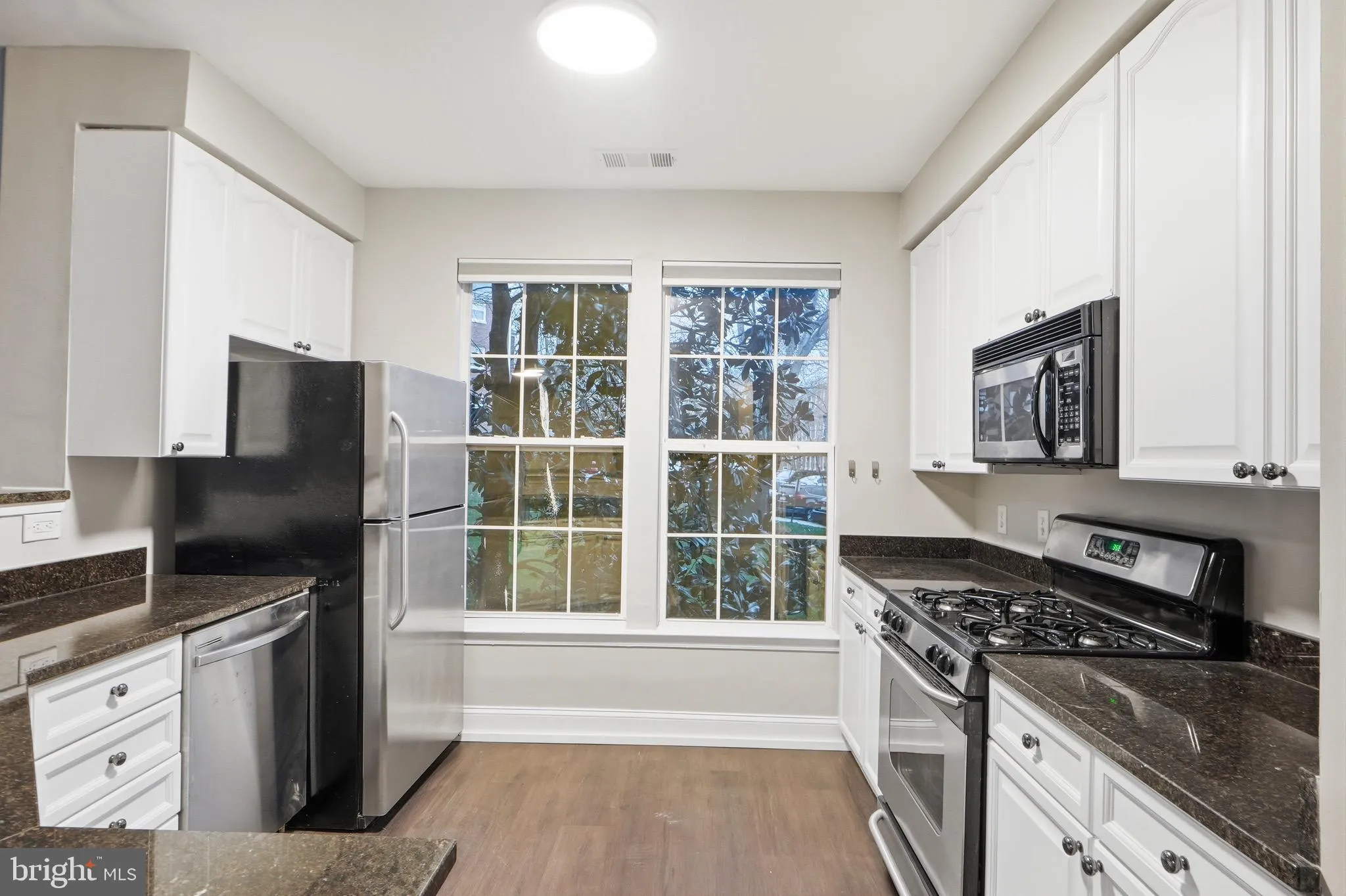 801 GREENBRIER STREET, Arlington, VA 22204