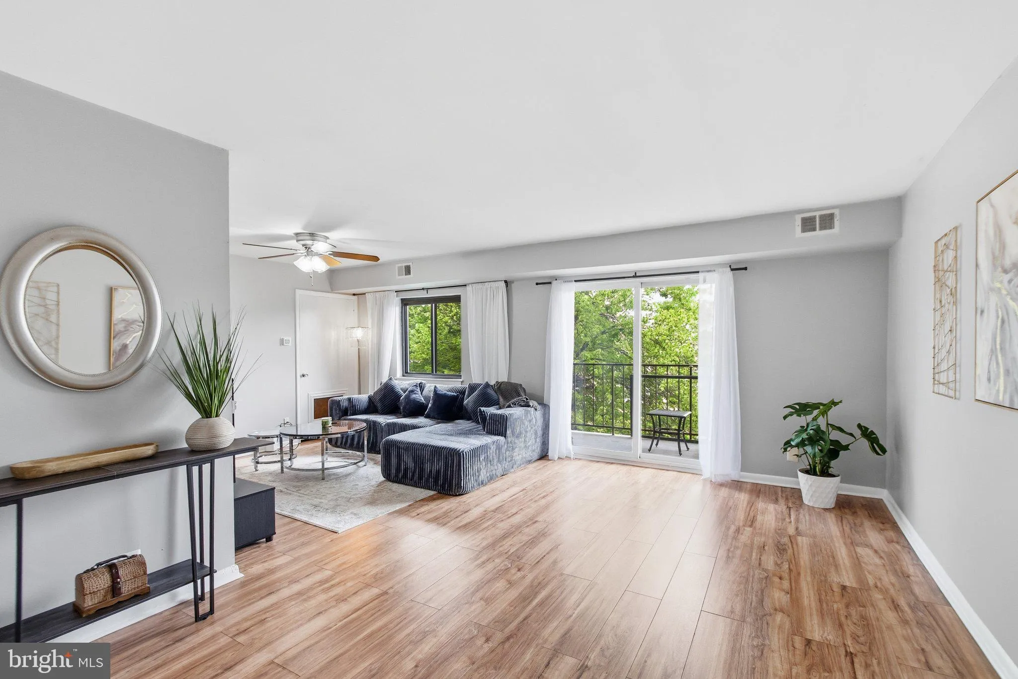 6220 EDSALL RD, Alexandria, VA 22312