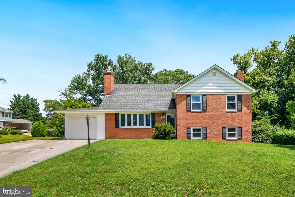 500 DERRYDOWN LANE, Silver Spring, MD 20904