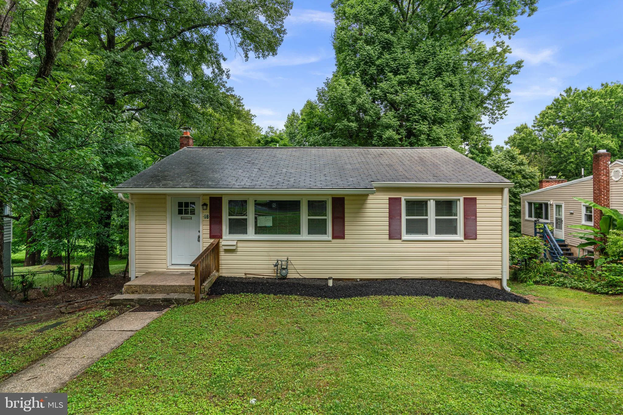 18 GRANDIN CIRCLE, Rockville, MD 20851