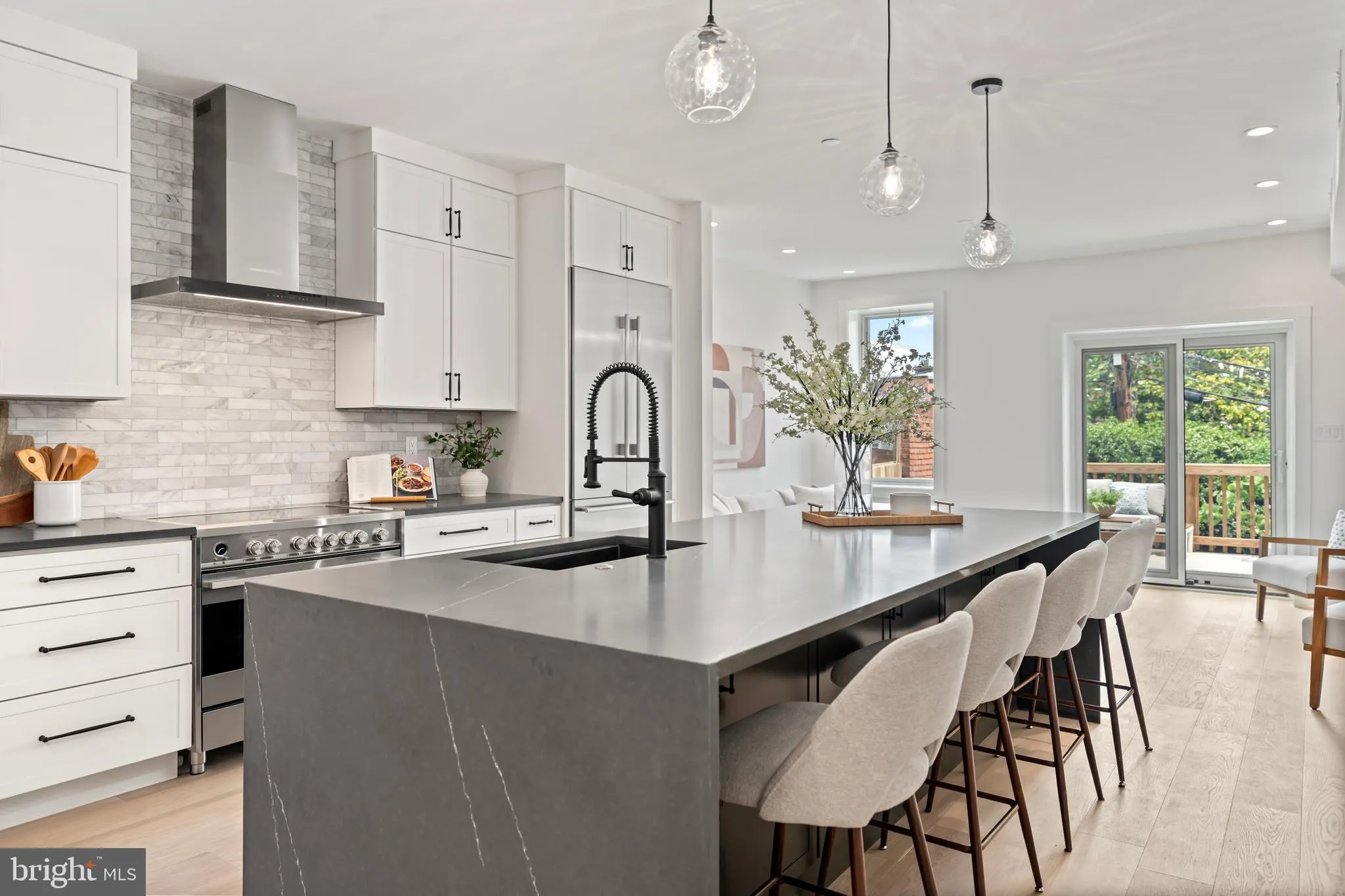 131 11TH STREET, Washington, DC 20002