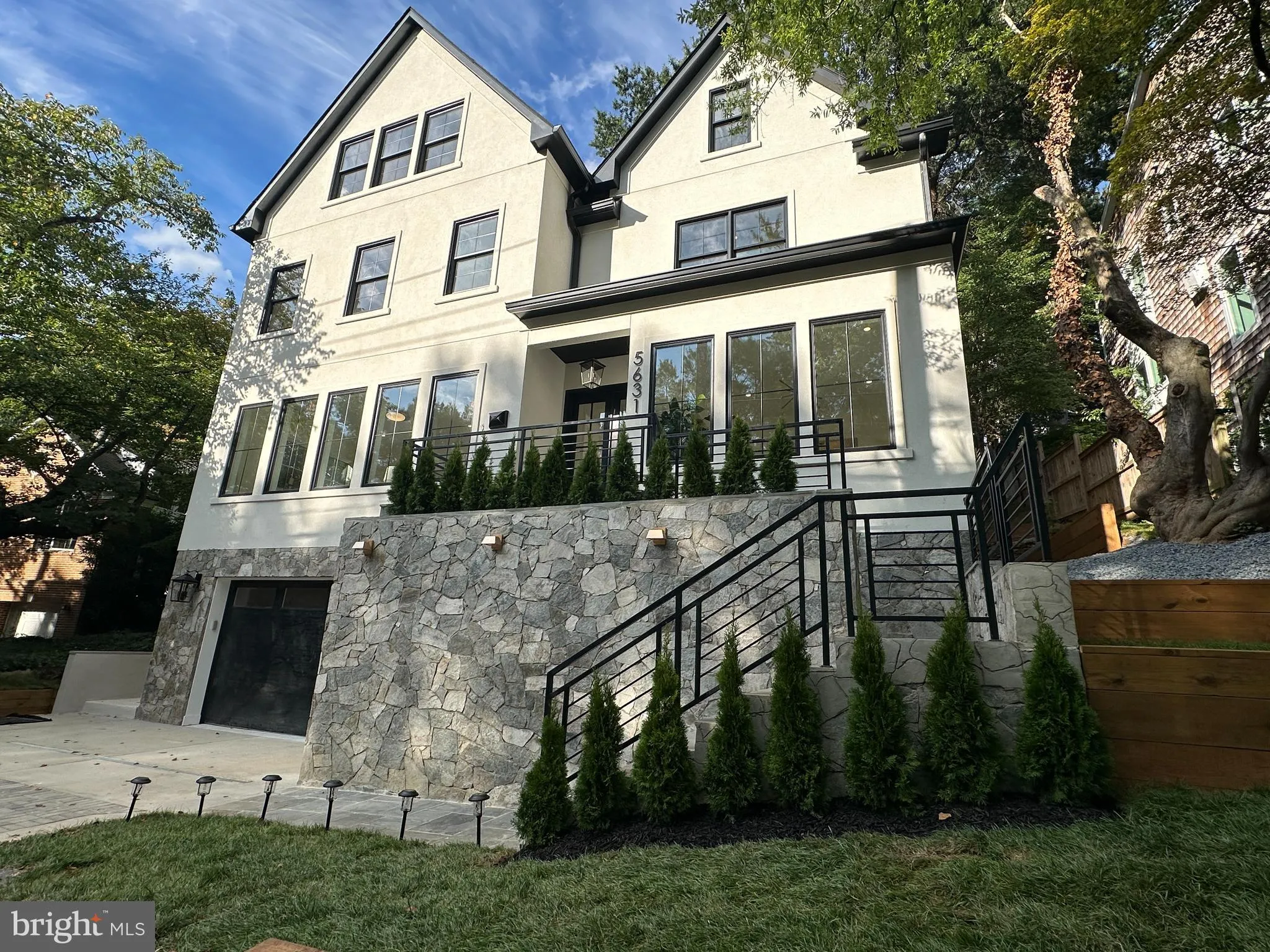 5631 MACARTHUR BOULEVARD, Washington, DC 20016