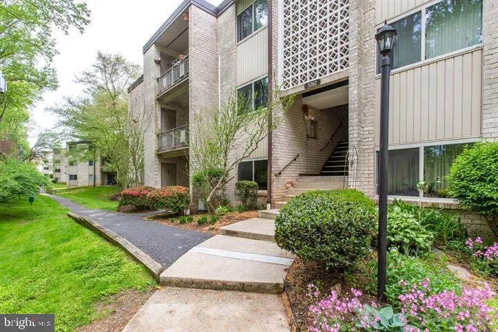 5202 CROSSFIELD COURT, Rockville, MD 20852