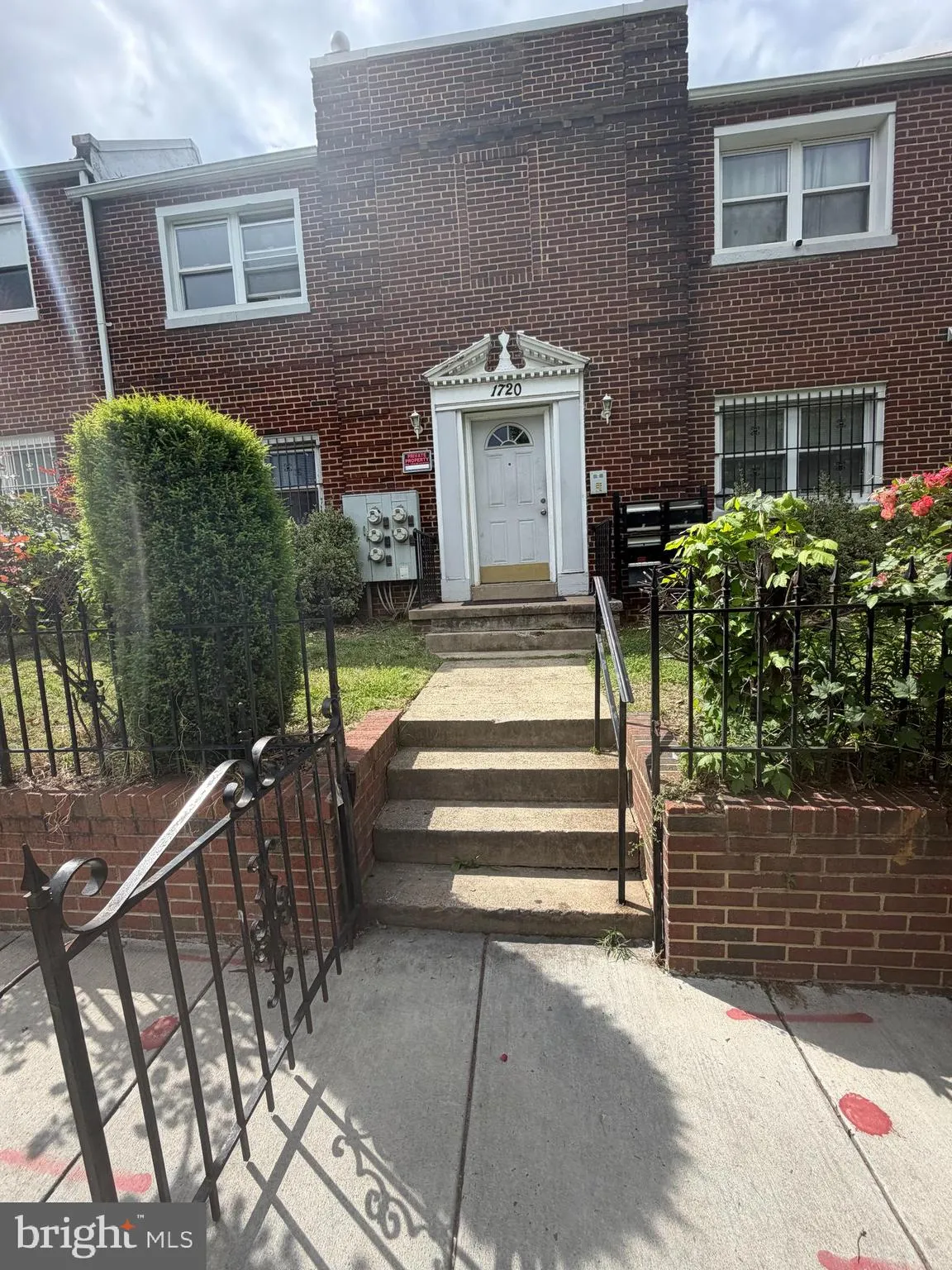 1720 CAPITOL AVENUE, Washington, DC 20002