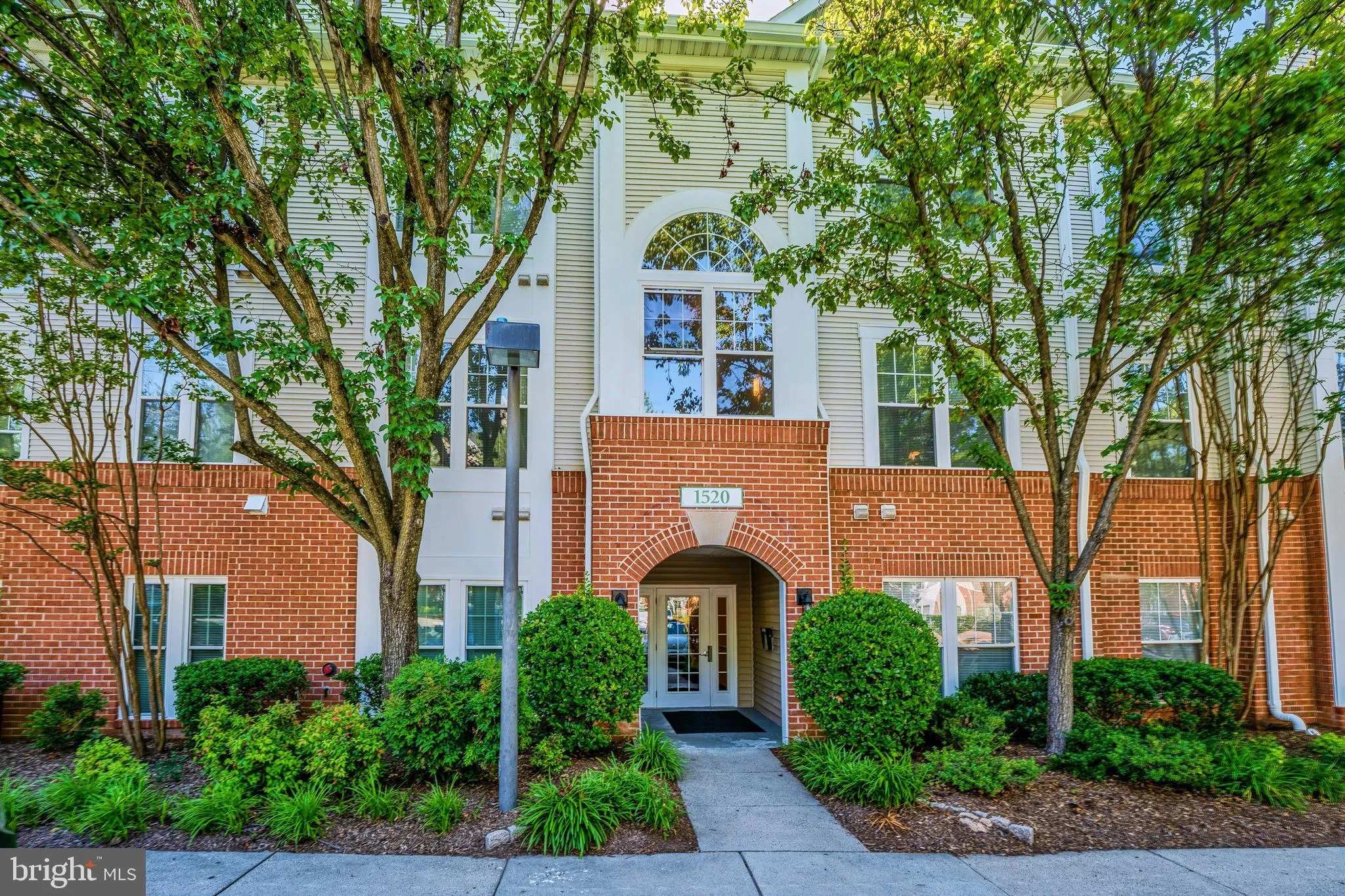 1520 POINT DRIVE, Reston, VA 20194