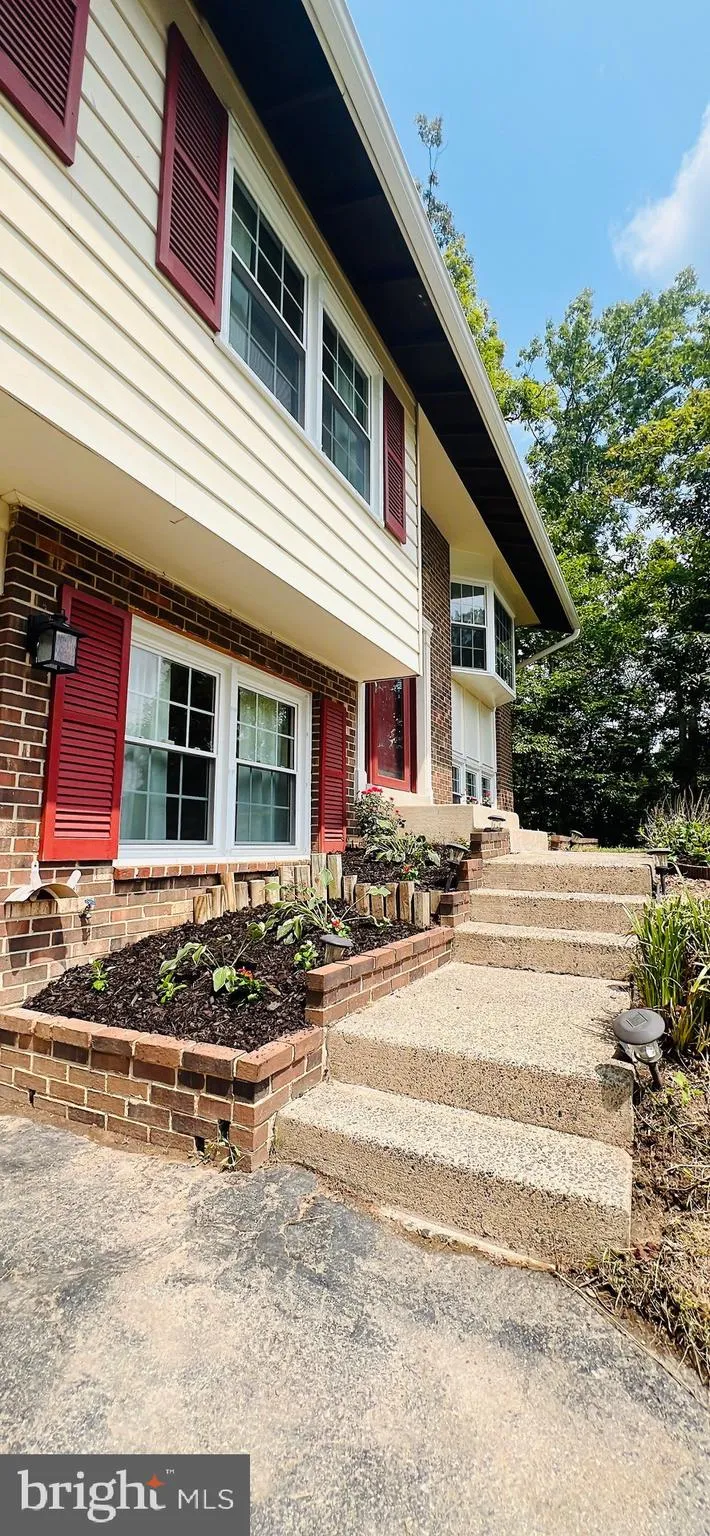 7208 BRIARCLIFF DRIVE, Springfield, VA 22153