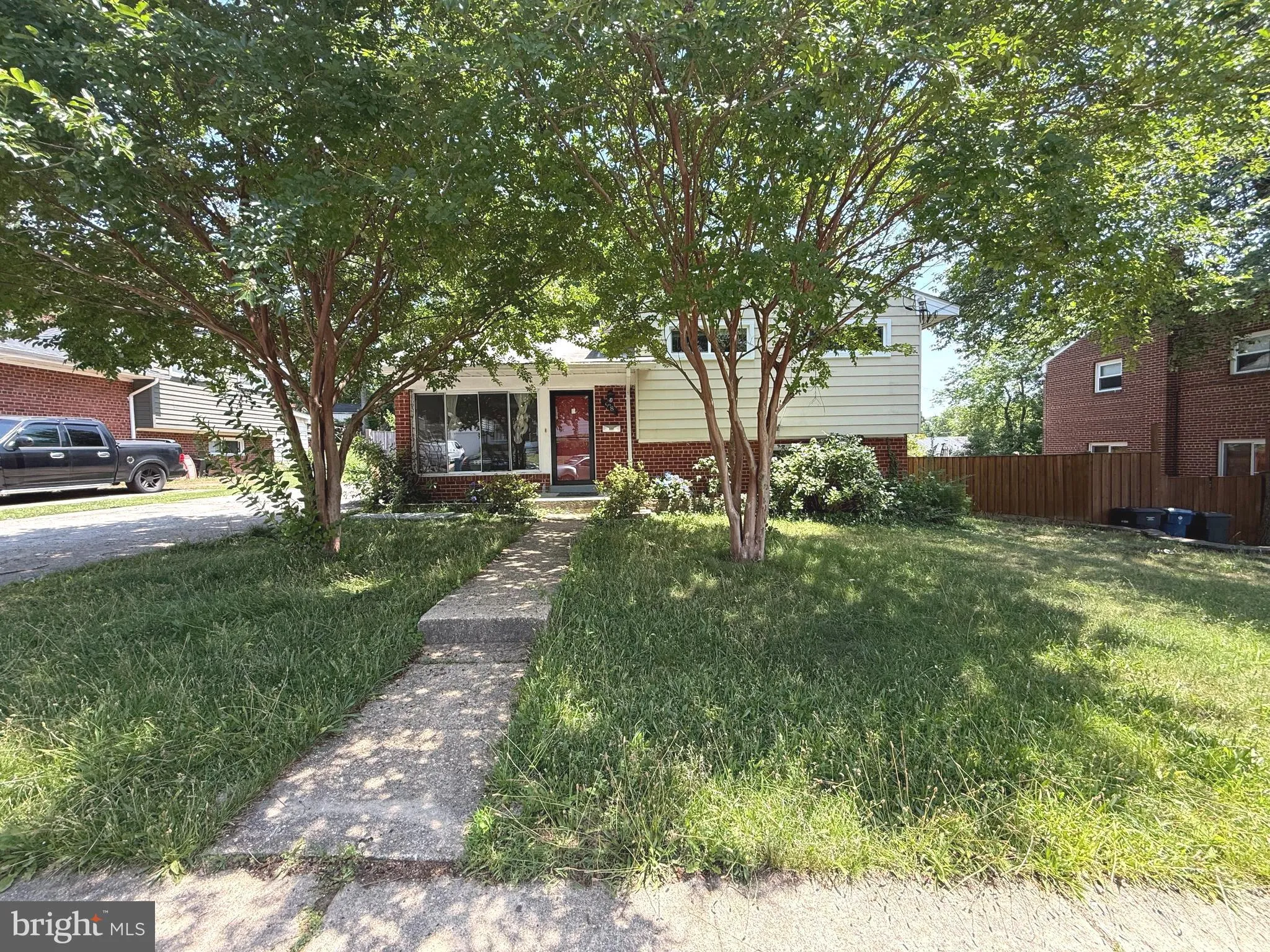 98 IRIS STREET, Alexandria, VA 22304
