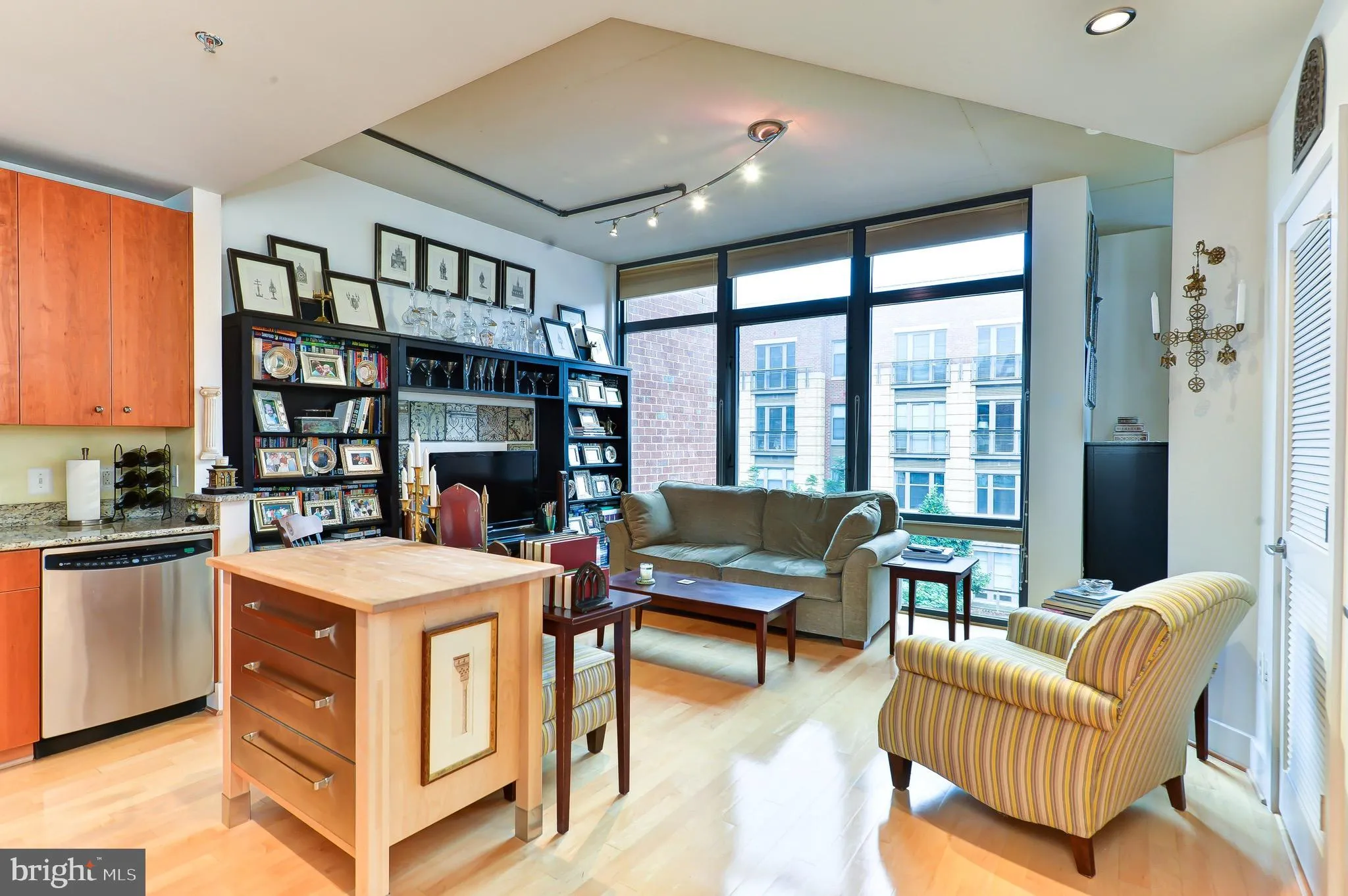 520 JOHN CARLYLE STREET, Alexandria, VA 22314
