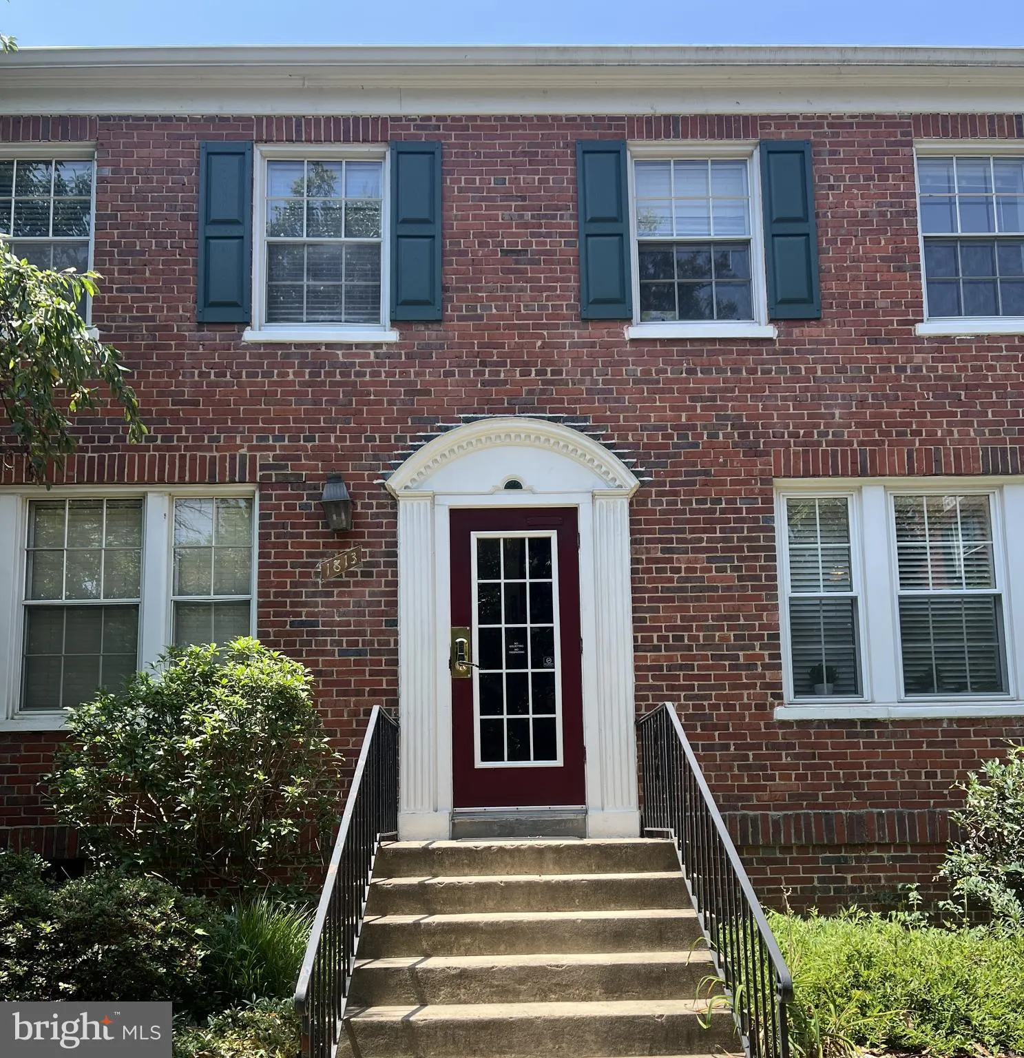 1813 KEY BOULEVARD, Arlington, VA 22201