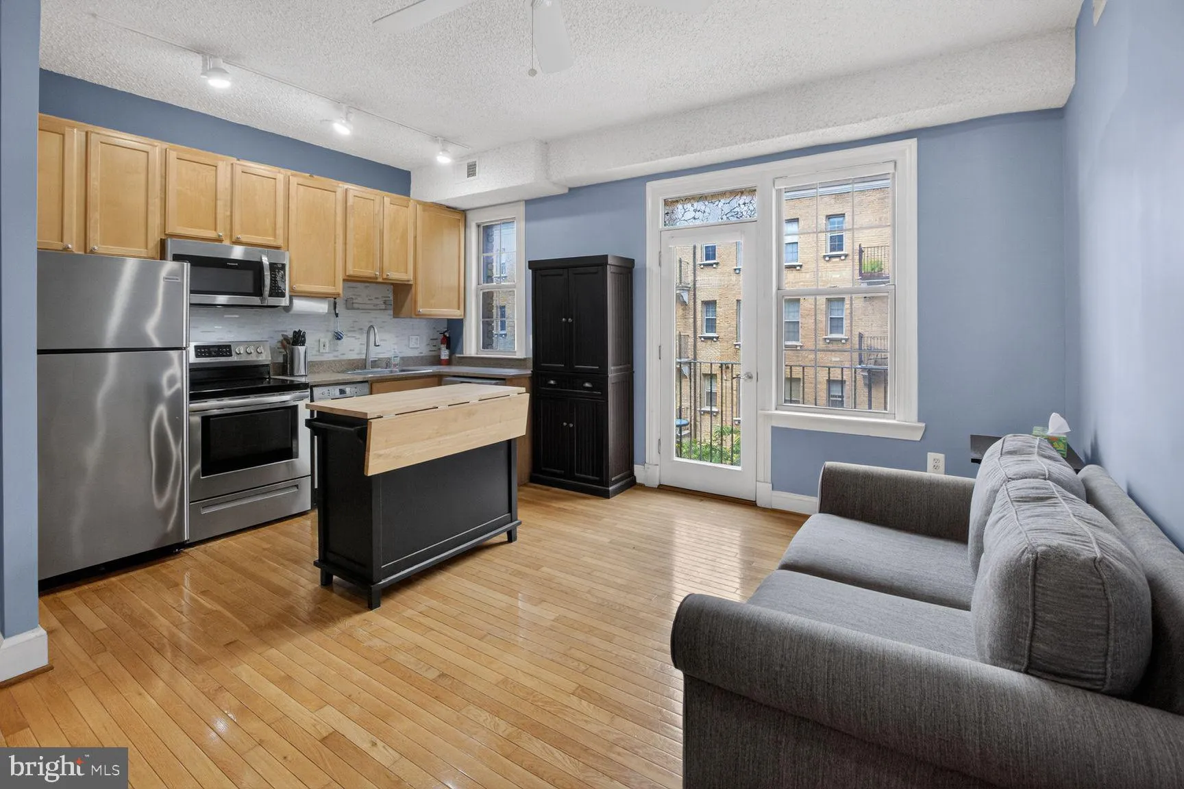 1401 COLUMBIA ROAD, Washington, DC 20009