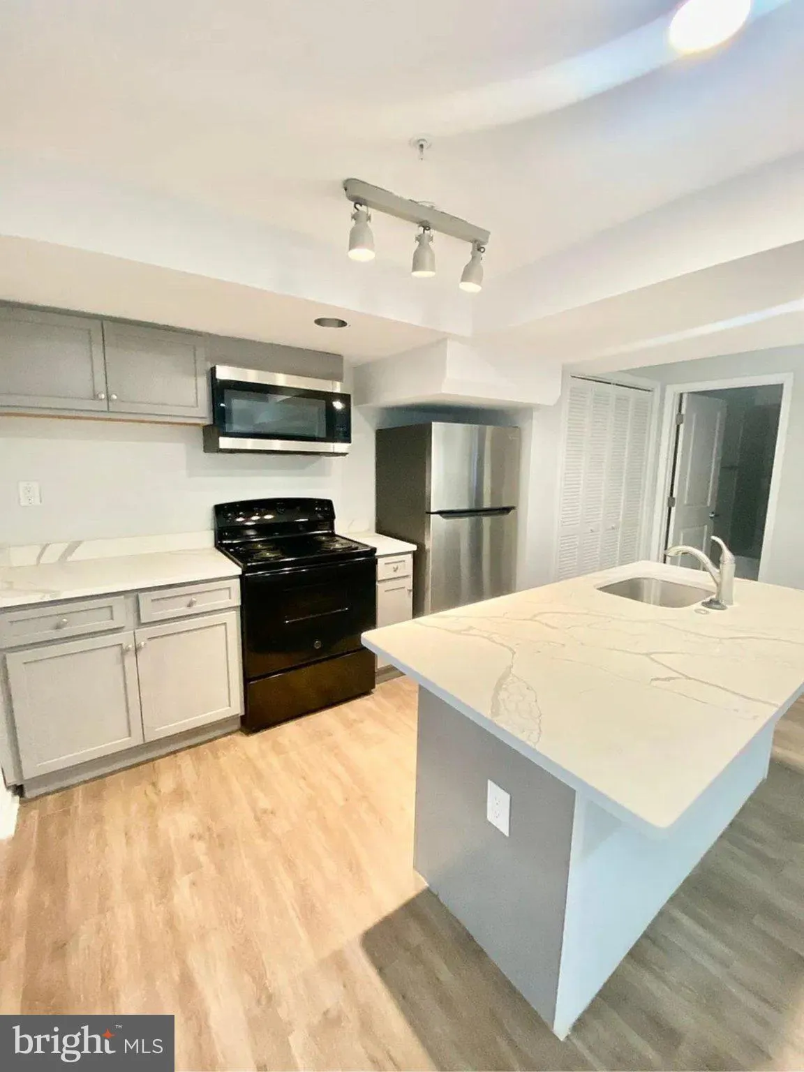 4917 1ST STREET, Washington, DC 20011