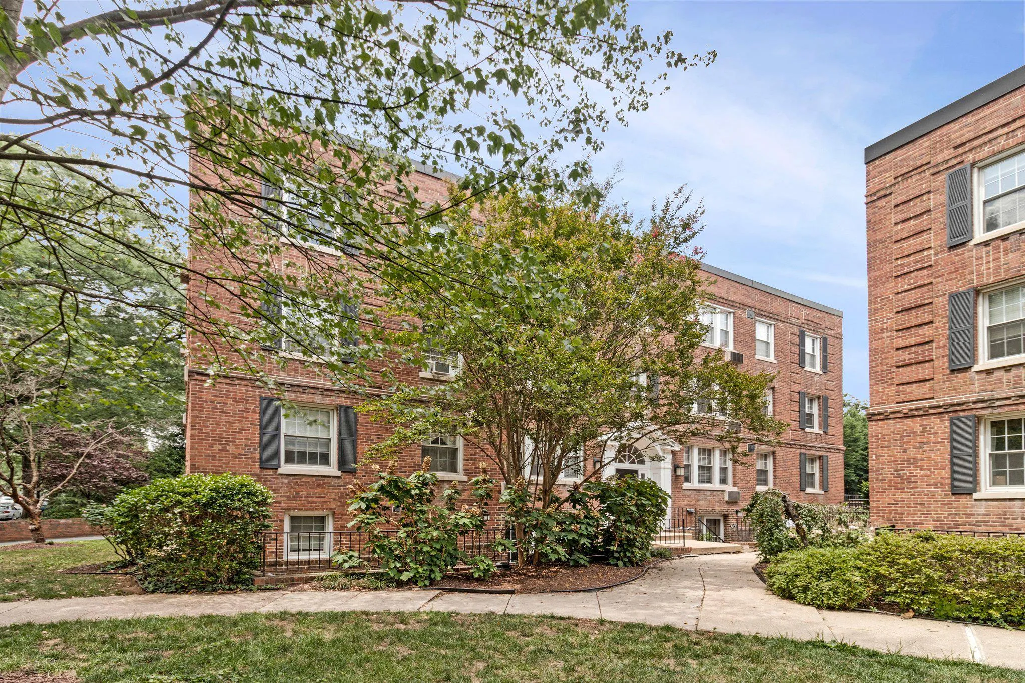 4491 MACARTHUR BOULEVARD, Washington, DC 20007