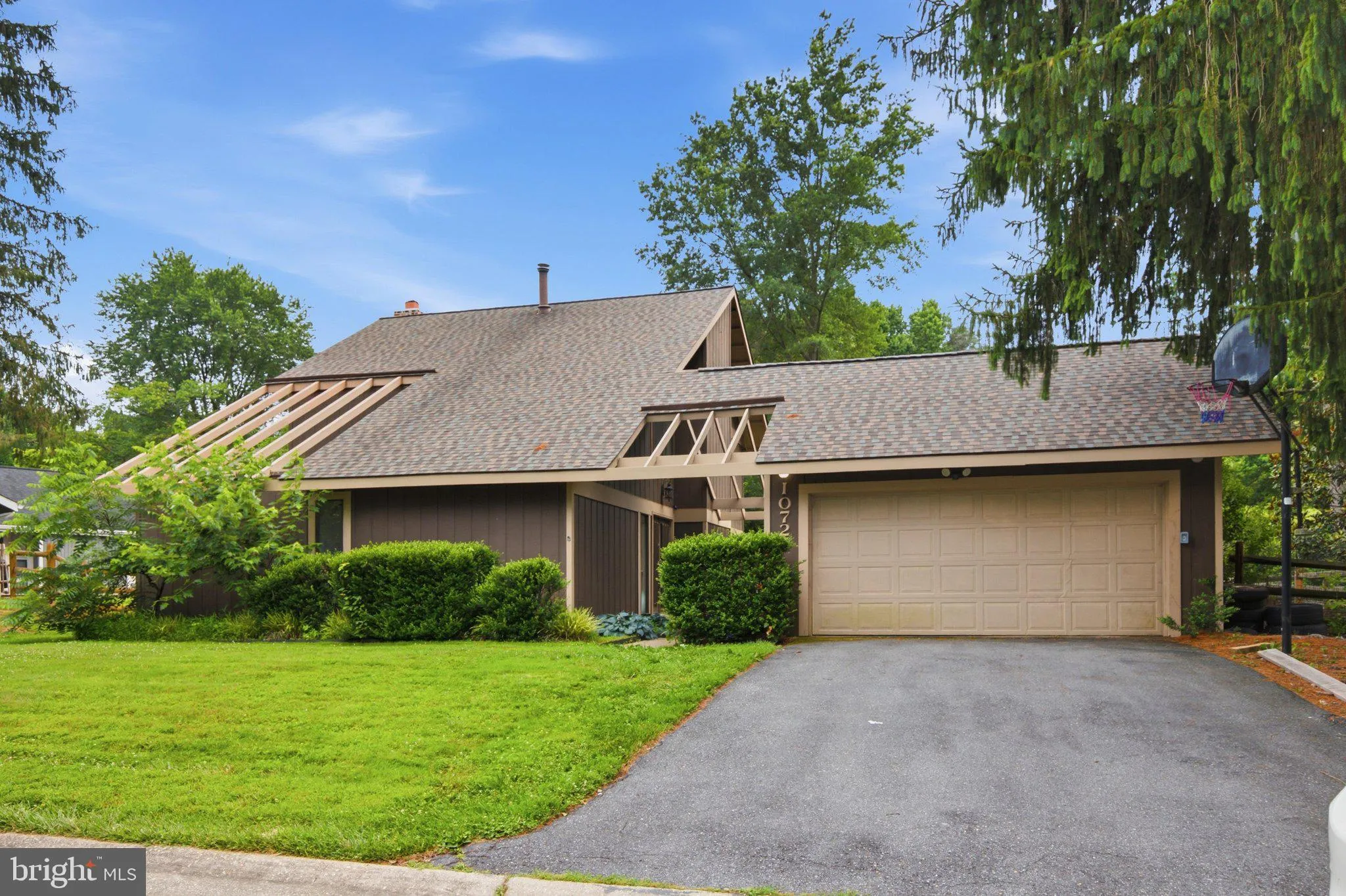10725 WAYRIDGE DRIVE, Montgomery Village, MD 20886