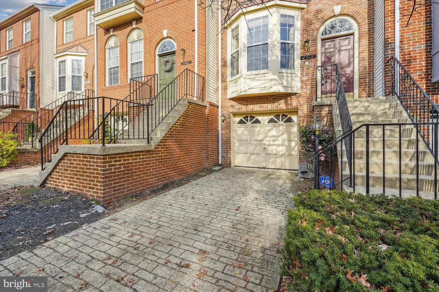 2409 SIMPKINS FARM DRIVE, Herndon, VA 20171