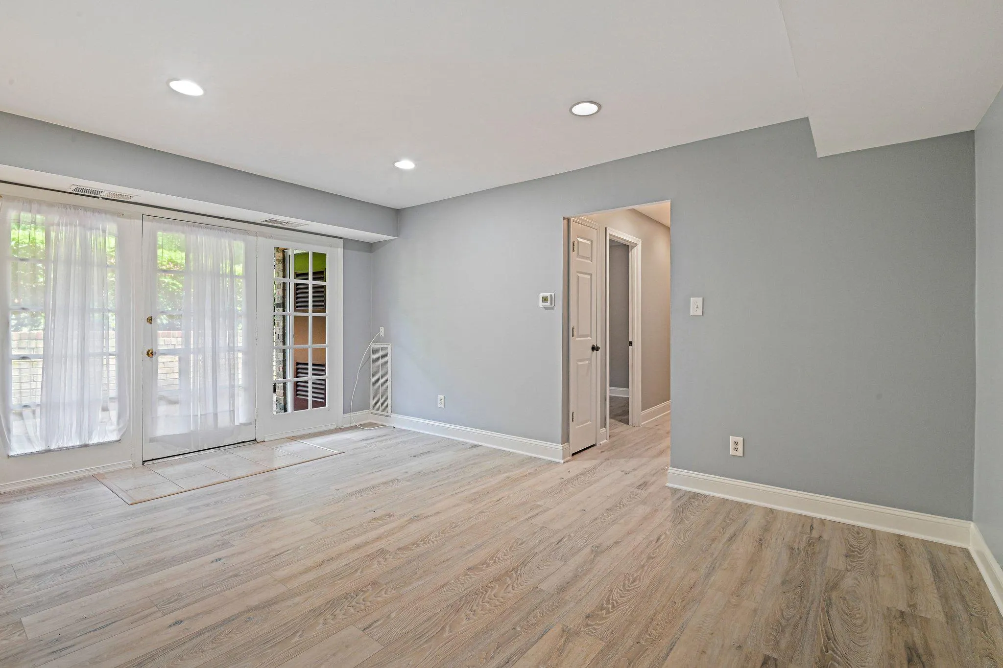 3860 LYNDHURST DRIVE, Fairfax, VA 22031