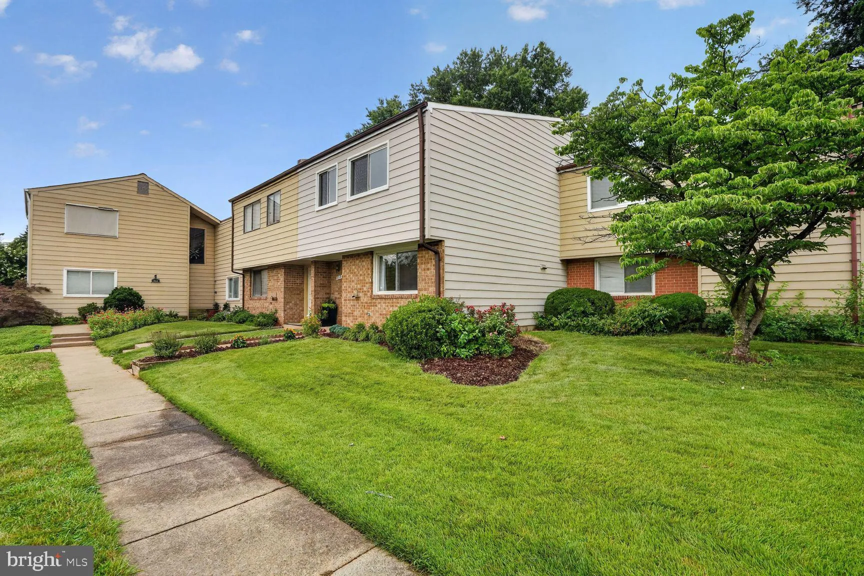 858 DOGWOOD COURT, Herndon, VA 20170