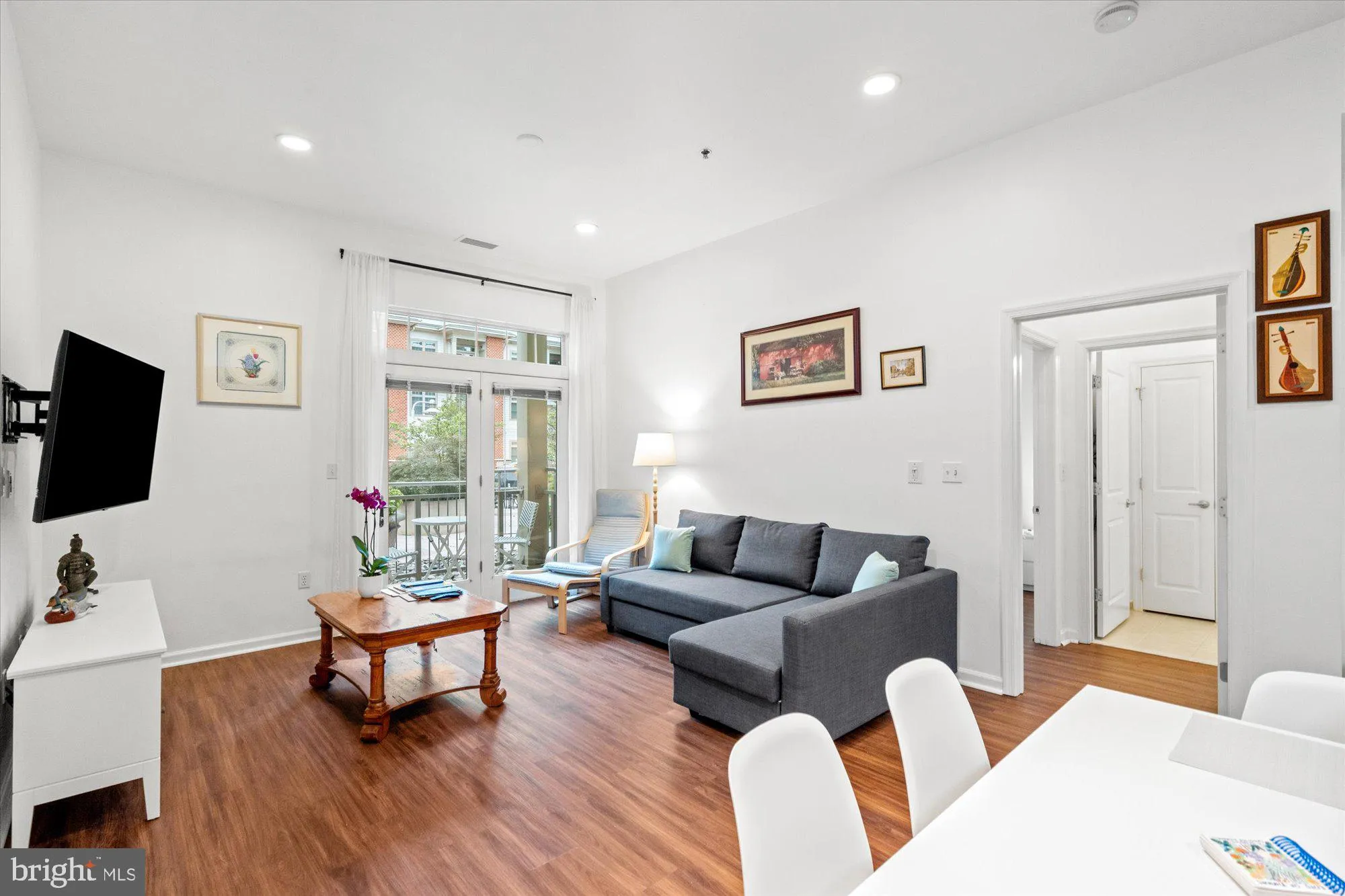 309 HOLLAND LANE, Alexandria, VA 22314